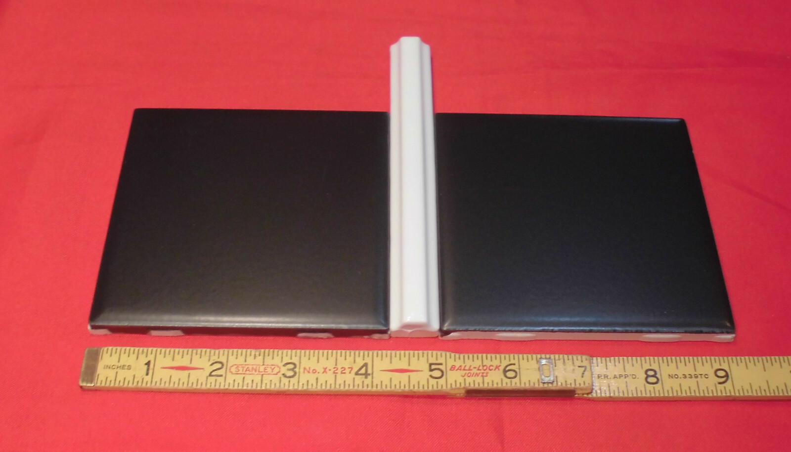 25 pcs. *Gloss White* Ceramic Pencil Liner Sizzle Tiles; 5/8″ X 6″ Raised Dome