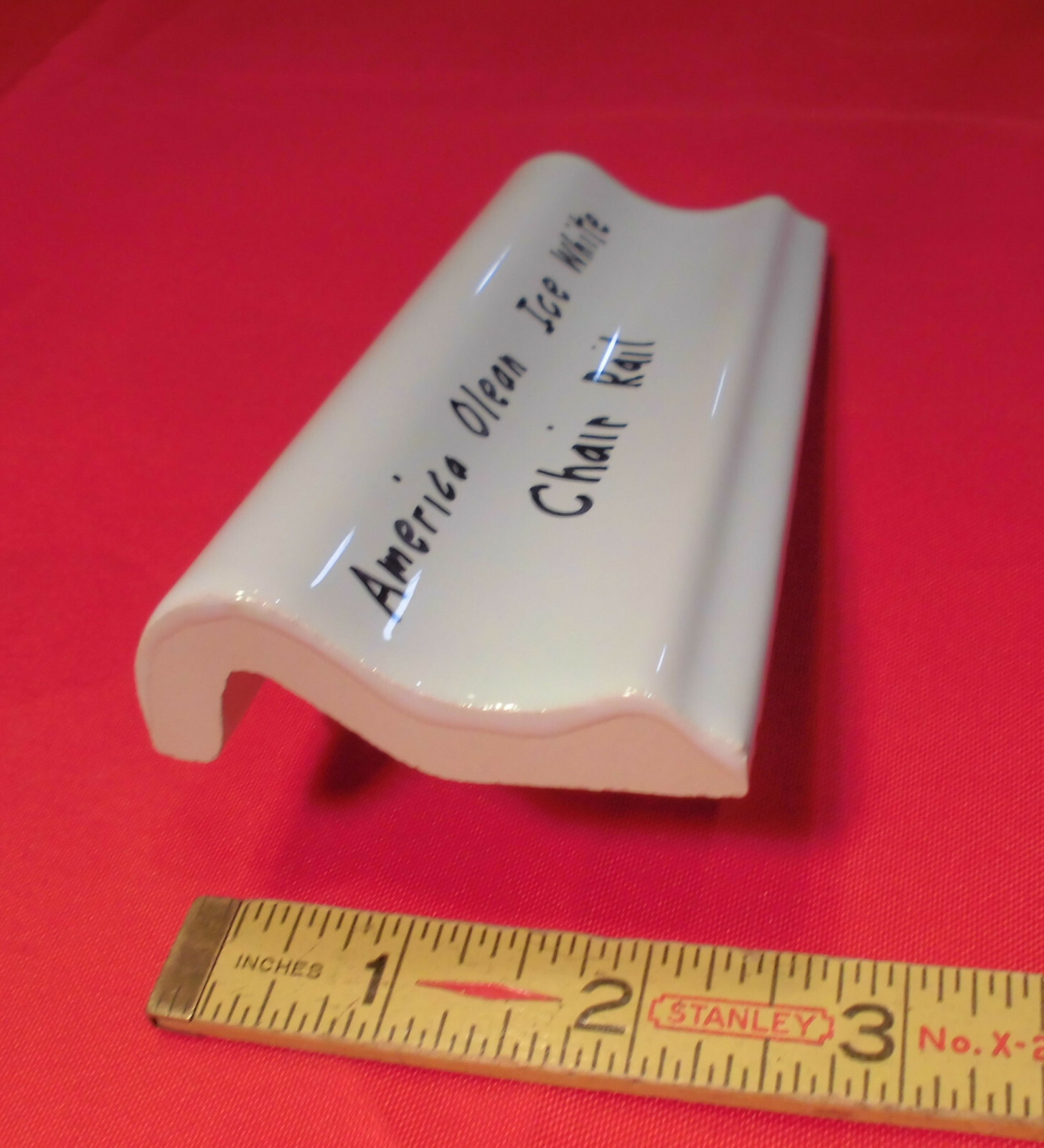 1 pc. Ice White: Glossy Ceramic Chair Rail made by American Olean, 2-1/2″ X 6″