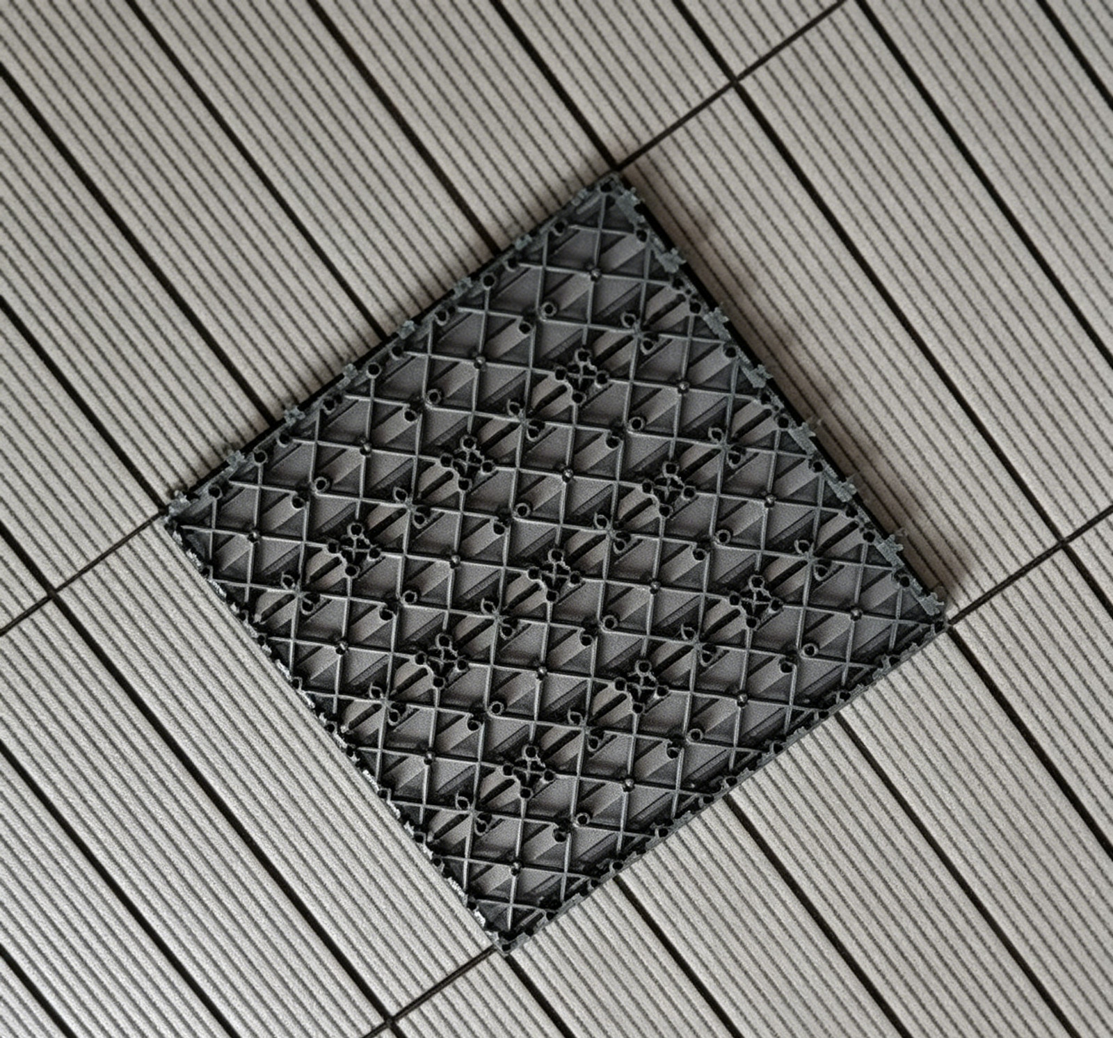 11Pcs Snap Together Floor Tiles Heat & Corrosion Resistant 300*300*22mm Outdoor
