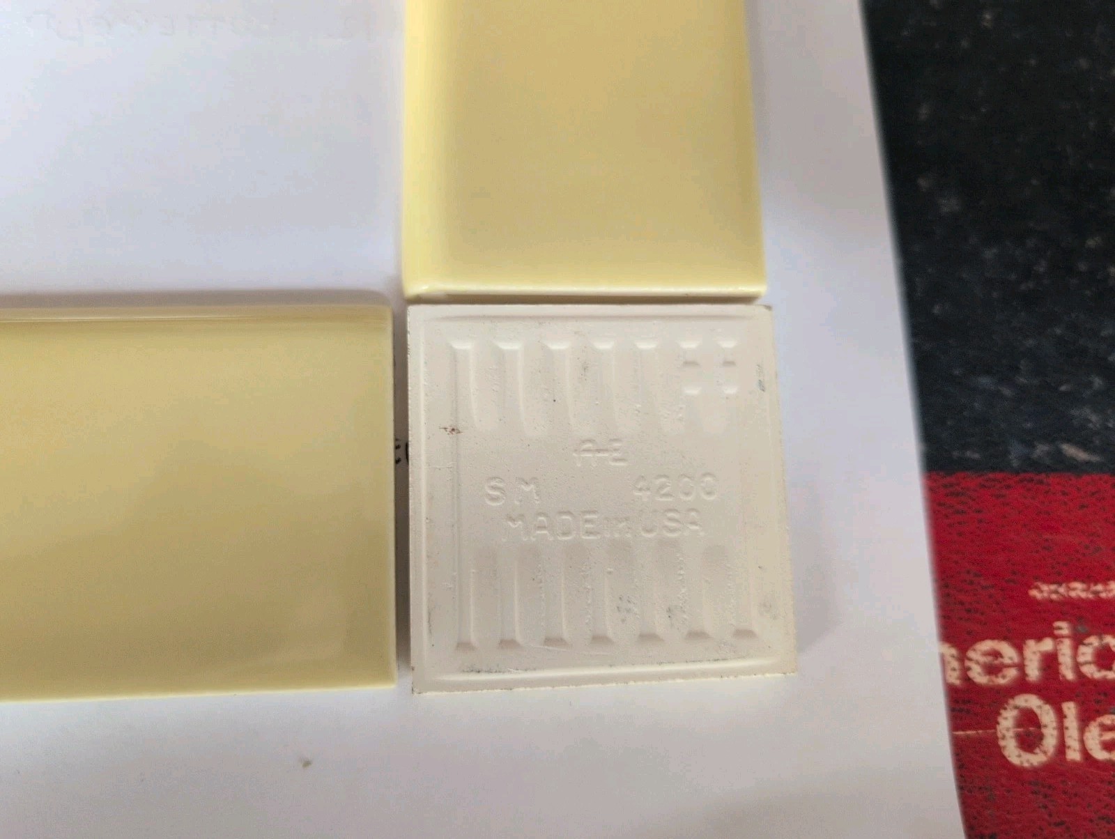 3 pc American Olean Bullnose 2×6 #12 Buttercup Yellow Corners L&R S4269 S4200