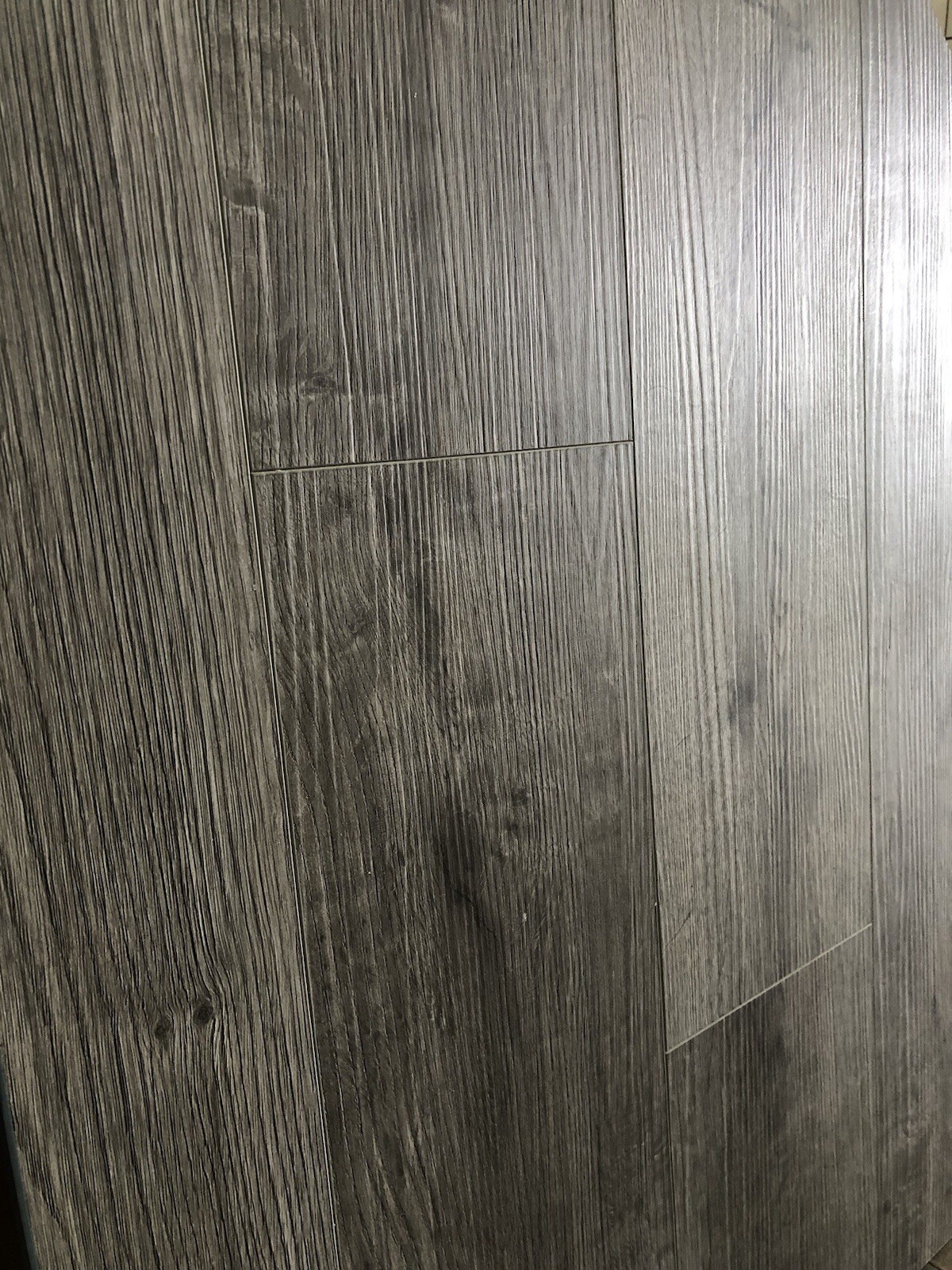 Laminate Vinyl SPC Tile Wood Flooring Luxury Water Proof Scratch Proof