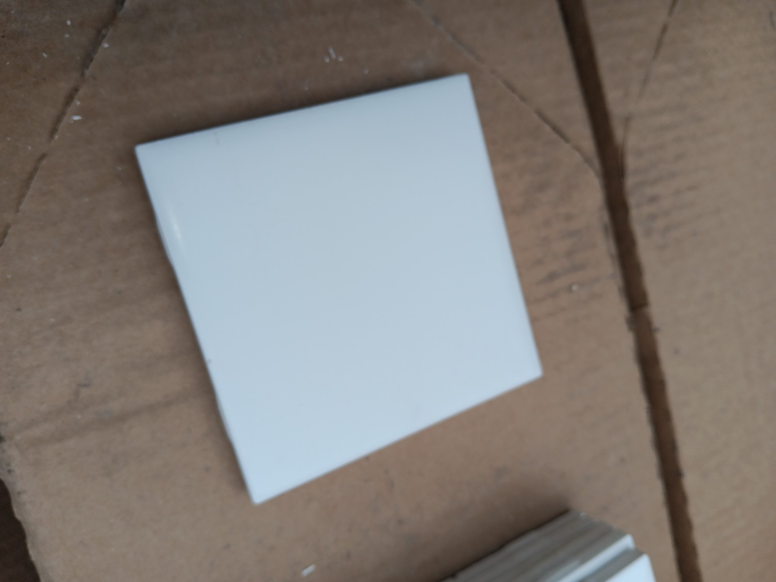 1 Box -50 Tiles (6 ft²) – Matte Artic White 4×4 Ceramic Subway Tile..Vintage