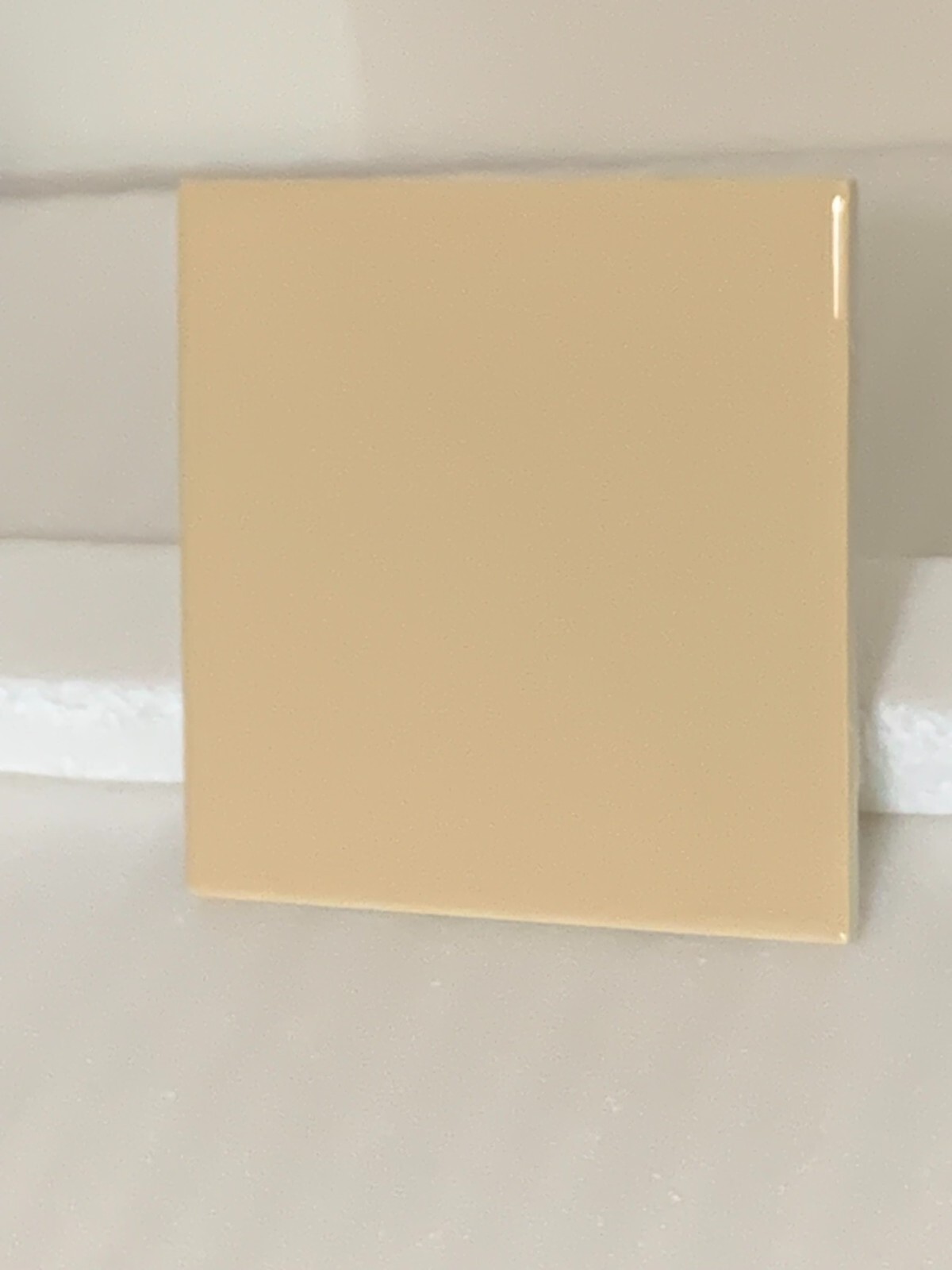 New AO AMERICAN OLEAN 6″ X 6″ Ceramic BRIGHT MAIZE #0024 GLOSS *8* pcs