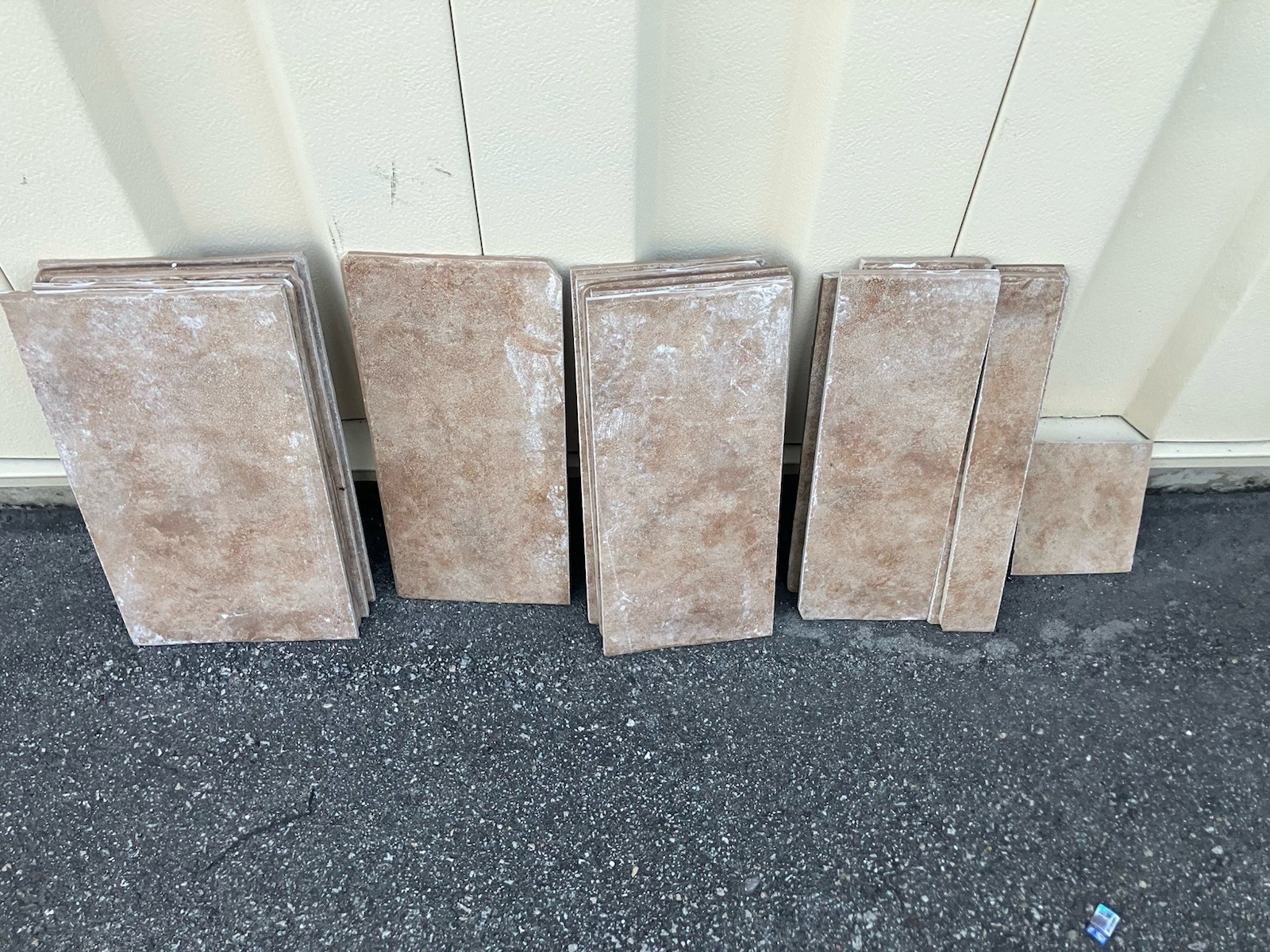 Stone-Look Ceramic Tiles