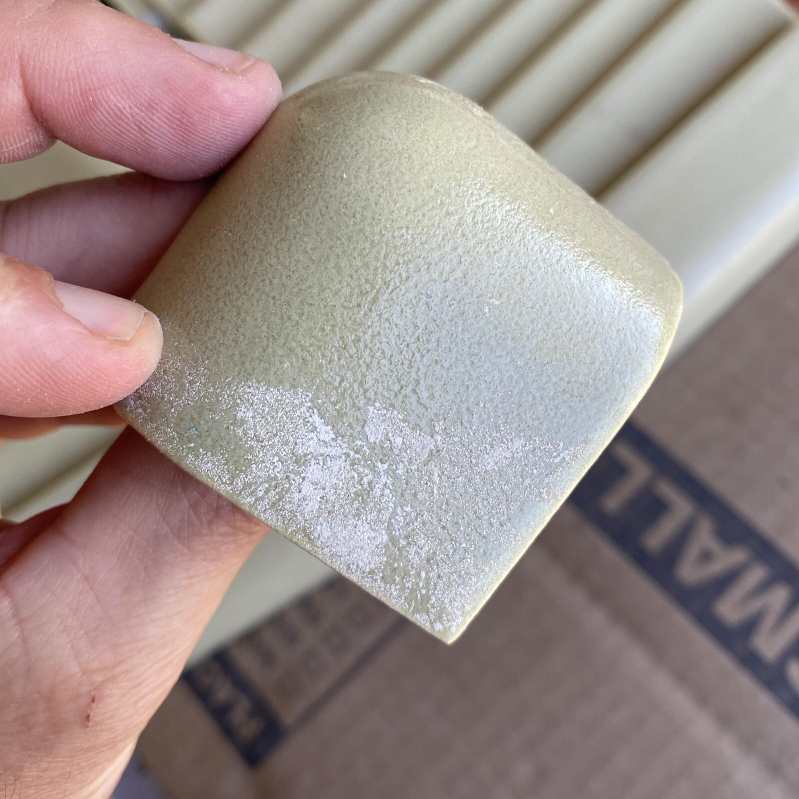 1 American Olean Crystalline 2″ X 2″ X 3/4″ Ceramic Bullnose Out Corner Avocado