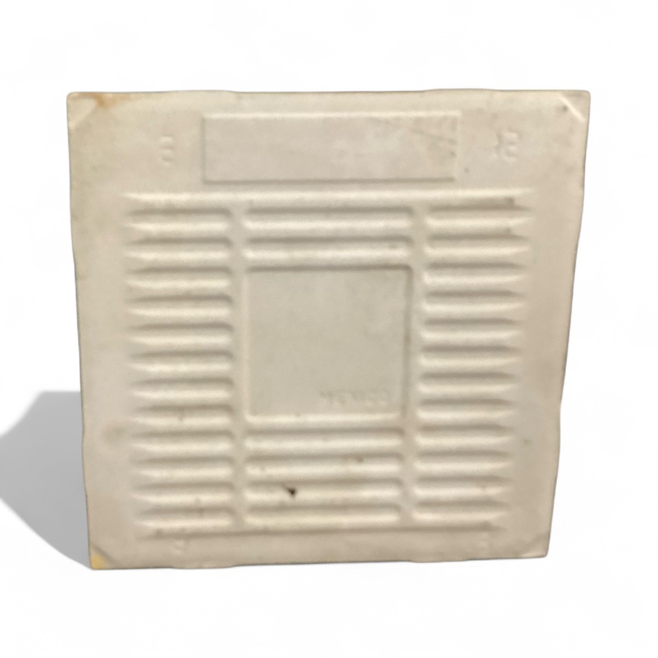 1 Vtg Daisy Yellow Ceramic Tile–4 1/4×4 1/4” Restoration or Craft Project