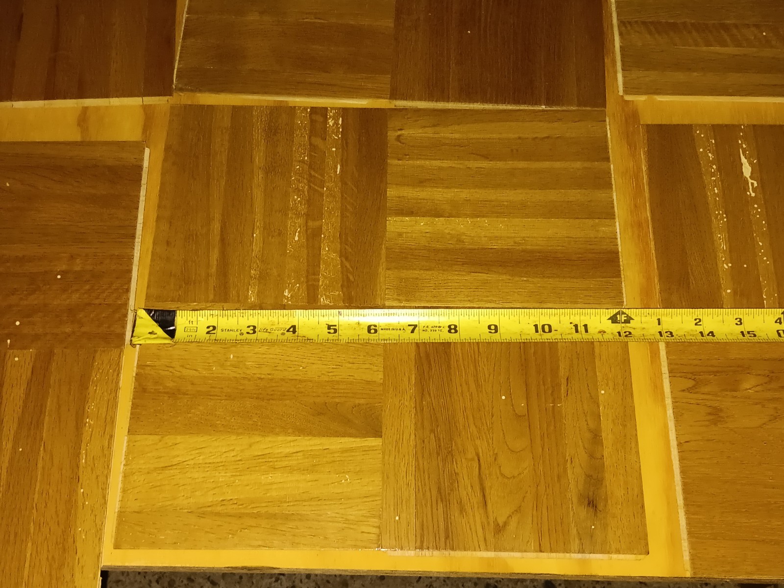 IMPERFECTS 20 Sq. Ft. CABIN GRADE Wood Borer WHITE OAK Parquet Flooring Unused