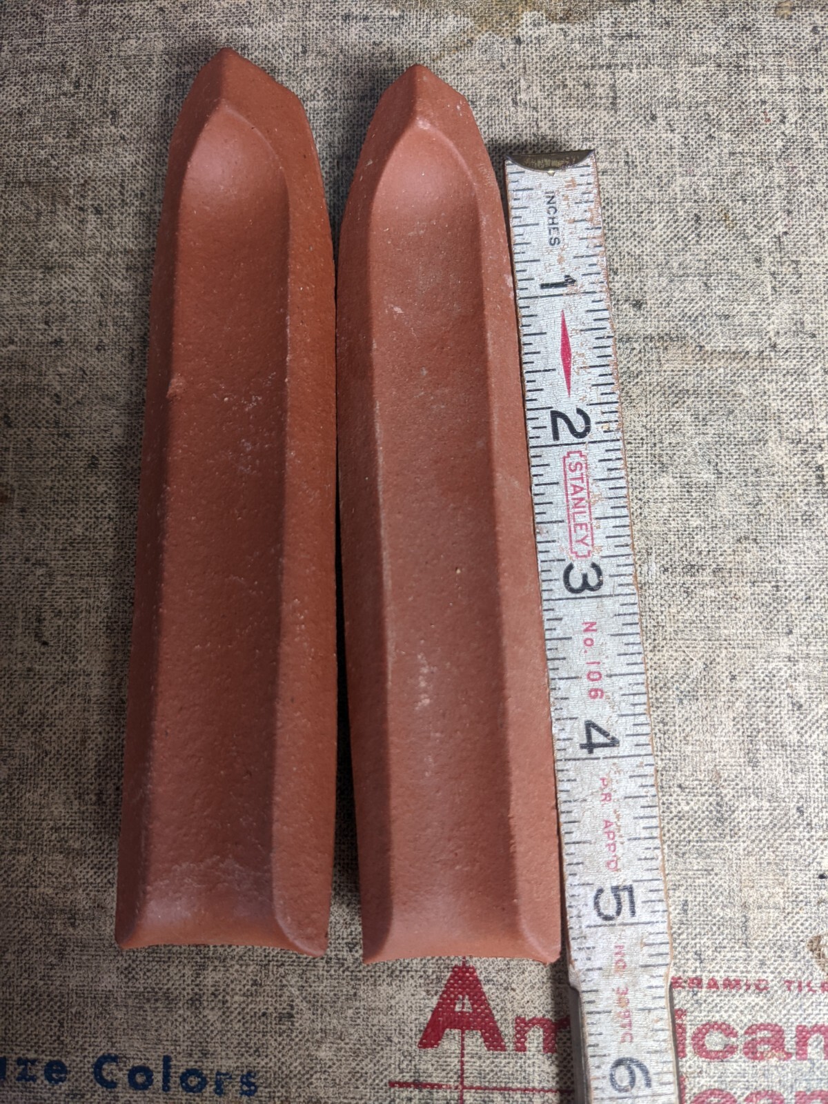 2 pcs American Olean Q01 Dal Q40 Cove Base Incorner Tile QB3565 1″ X 5″ USA