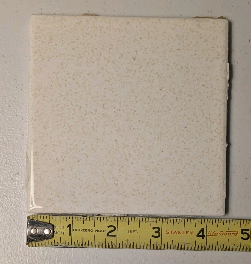 1 piece Gold Sparkle Dust on White 4-3/8″ Glossy Speckled Ceramic Atco Tile Used