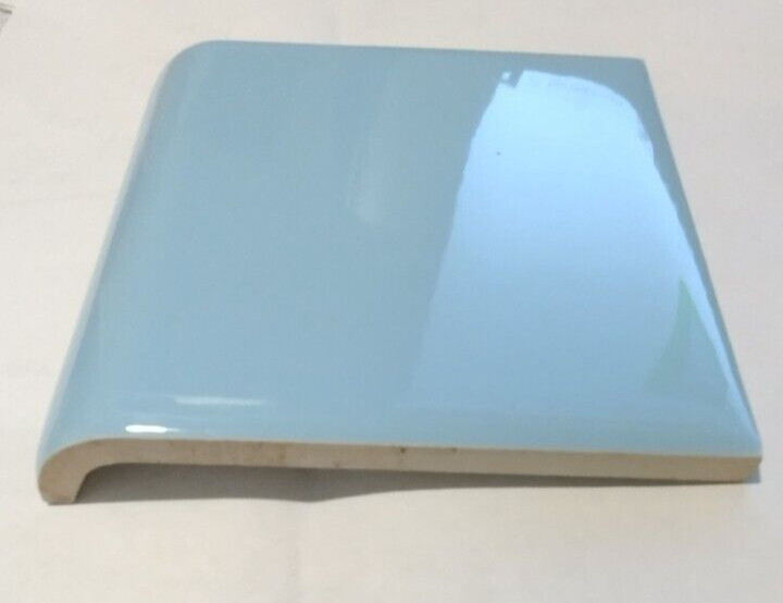 1 Mosaic 4402 USA Outside Corner Wall Tile Radius Curved Cap 4-3/8 Baby Blue Vtg