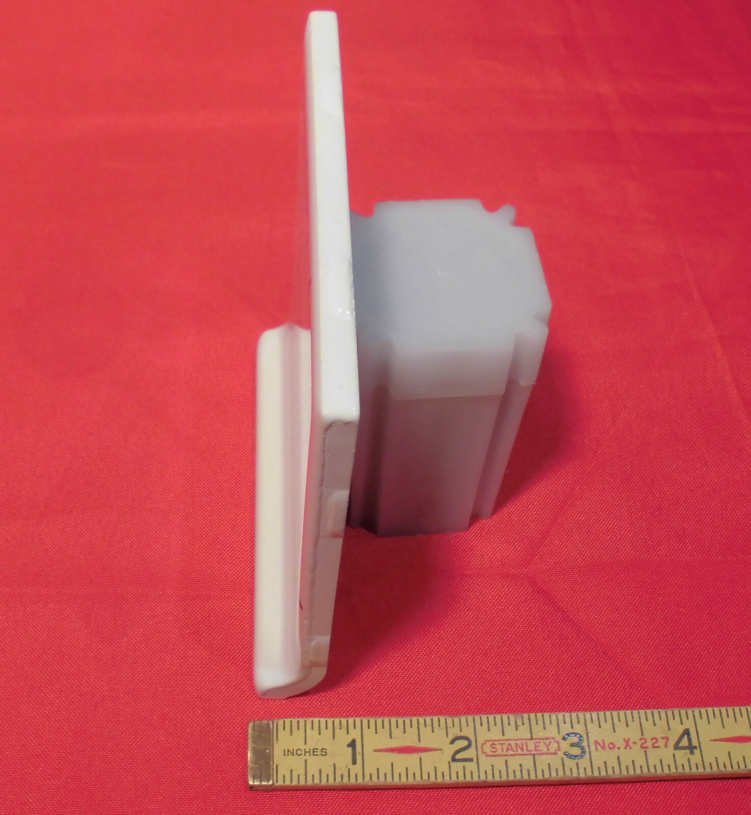 1 pc. Glossy Ice White: stack-on base/cove Ceramic Tile; 4-1/4″ X 4-1/4″ NEW