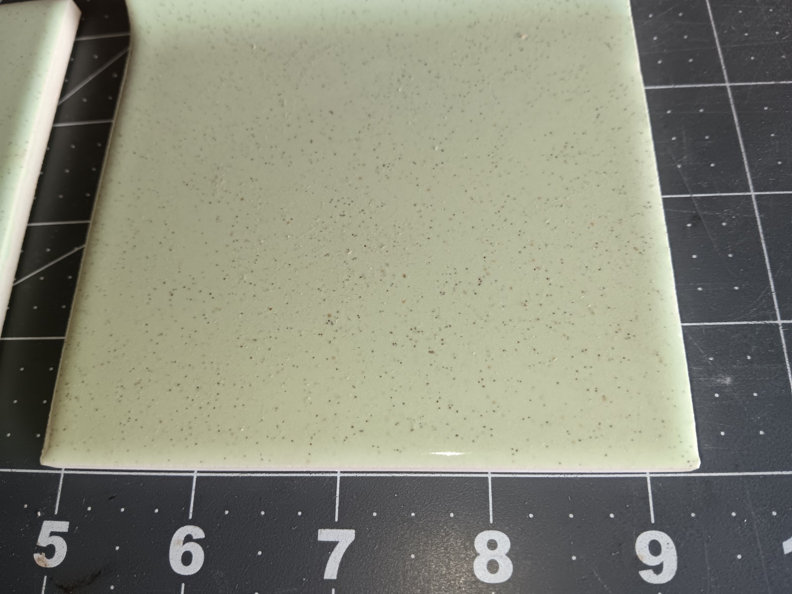 GREEN SPECKLED Antique Tile Cove Base Wall Floor 70 pieces total NEW BOX Vintage