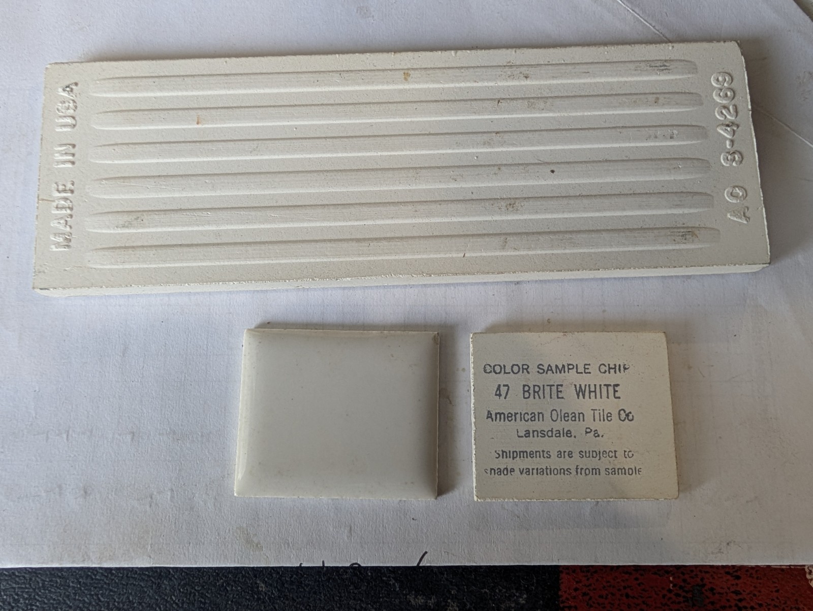 2 pcs American Olean Tile Gloss Brite White #47 S4269 Thin Set Bullnose 2″x6″