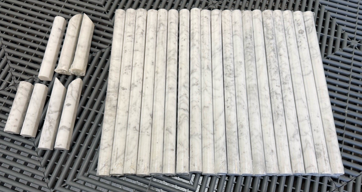 MSI Carrara White Marble Pencil Molding 3/4” x 12” (19 New + 7 Partial Pieces)