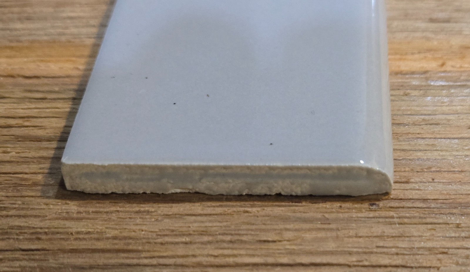 Box of 50 Gray 2″ x 6″ Ceramic Tile Bullnose Trim Edge 2″ x 6″ Glossy, As shown