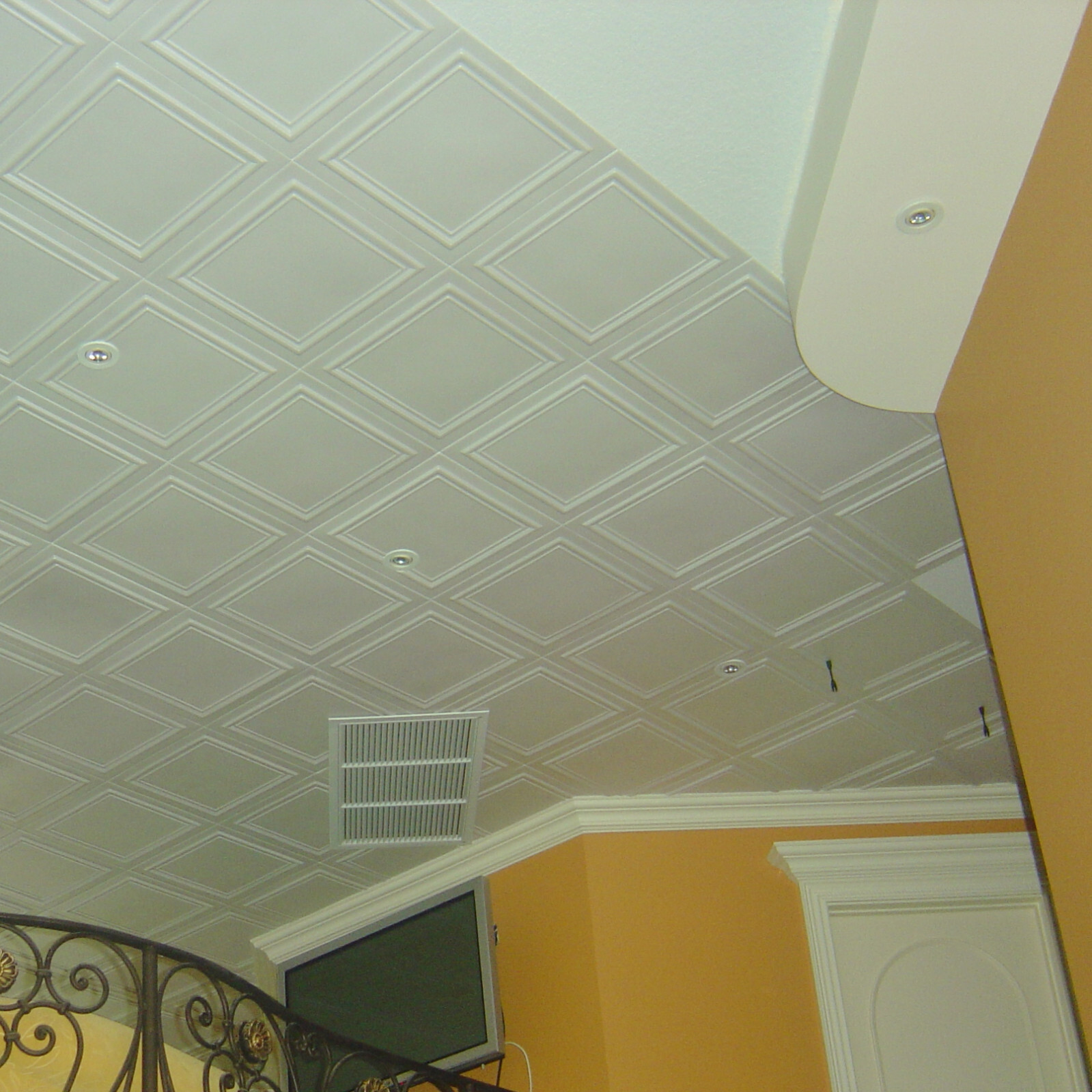 Ceiling Tiles Glue Up Styrofoam 20×20 R24 White Pack of 96 pcs (253 sq ft)
