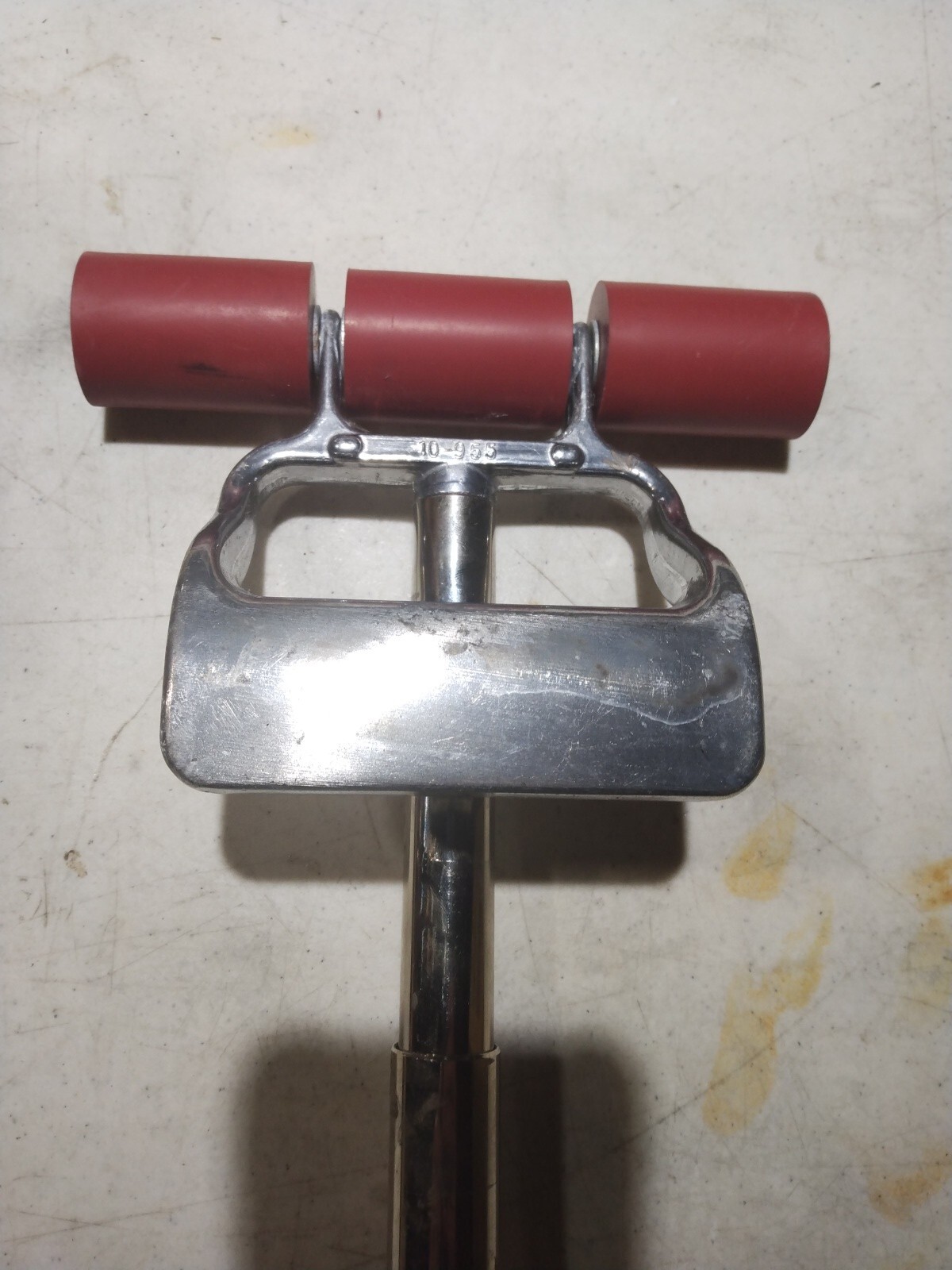 Roberts han 10-955 Light weight Compact Extendable Handle Floor Roller