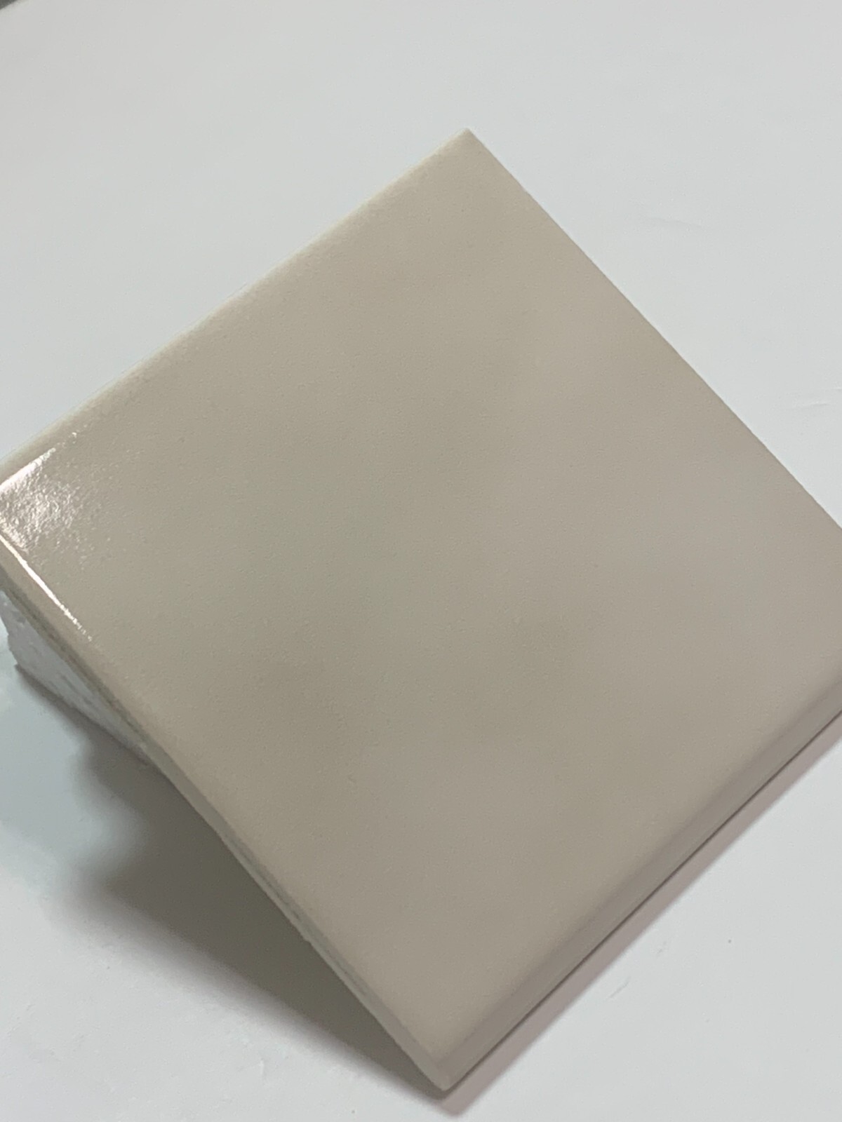 New Vintage Florida Ceramic Tile Almond 4 3/8″ x 4 3/8″ Bullnose Gloss