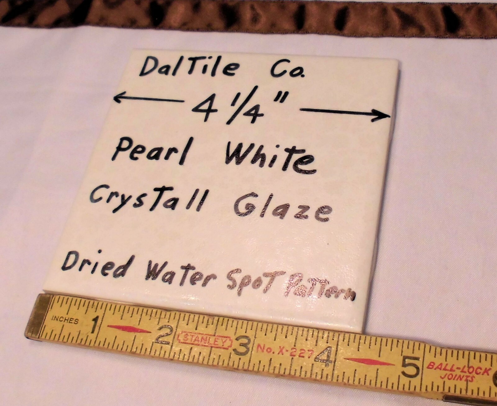 1 pc. *Pearl White* Ceramic Tile by Daltile 4-1/4″ Crystall Glaze, New 1990’s