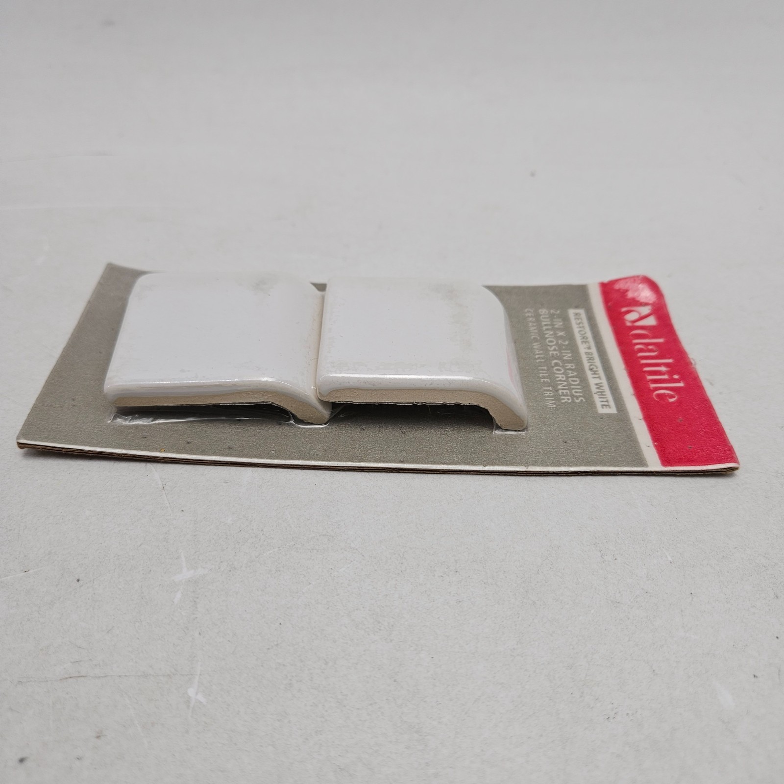 Daltile Restore 2″ x 2″ In Radius Bullnose Corner Ceramic Trim Tile Bright White