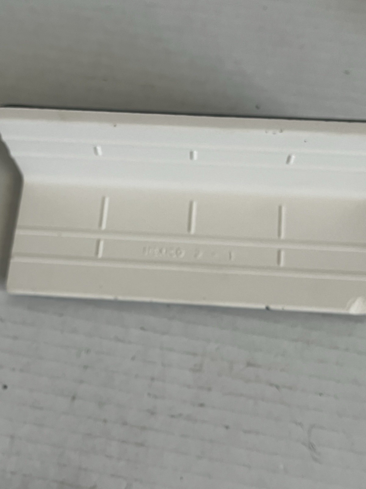 1 pc. Gloss Black Dal Tile V-Cap Edge Cap Ceramic Trim Tile Free Shipping USA