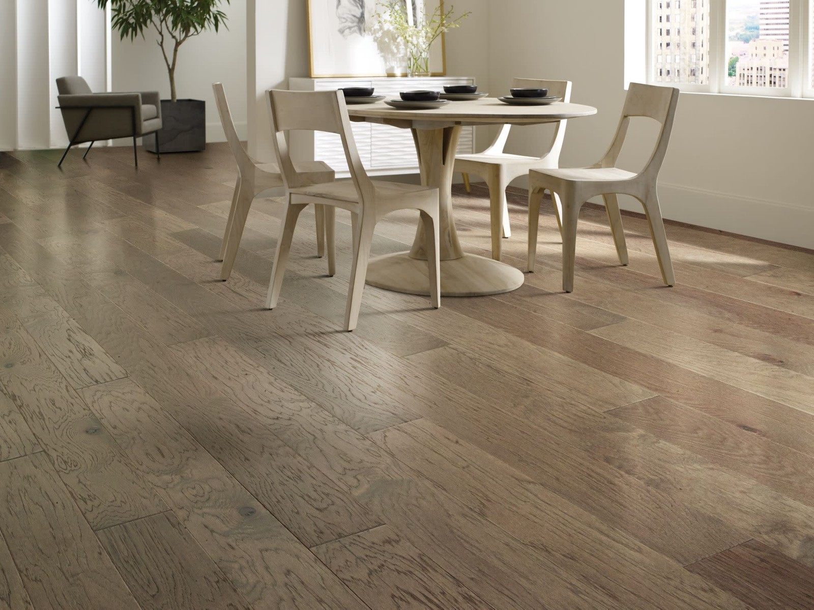 Shaw SW712 High Plains 6-3/8″W Wire Brushed Engineered Hardwood – Sumac