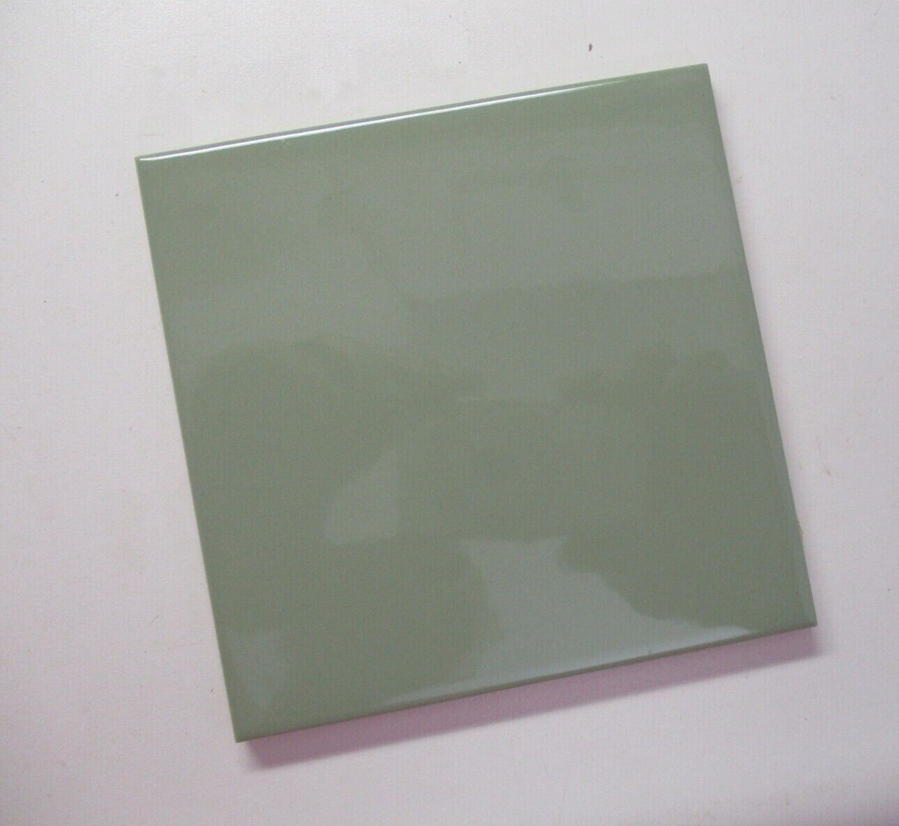 1 Tile US Ceramic 72476484800-4 Gloss Sage Green 4-1/4″ Sq. Wall 2015 Modern