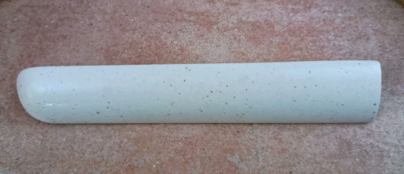 2 pcs. Speckled Beige Ceramic Quarter Round Tiles 1″ X 6″ Finished Corner Beak