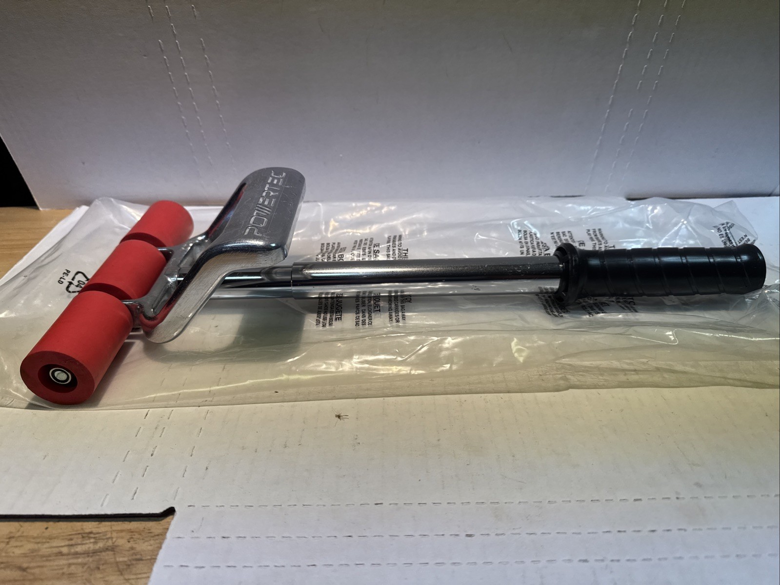 POWERTEC Extendable Floor and Wall Roller for Vinyl Flooring, Tile & Linoleum Ro