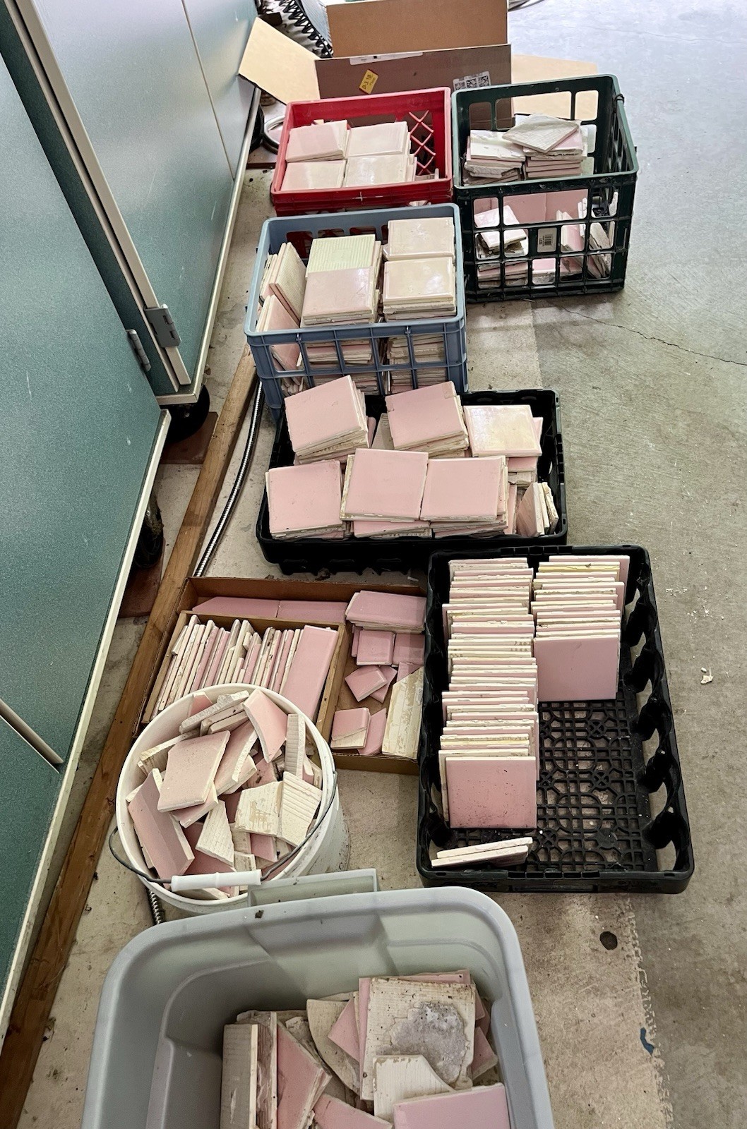 Vtg Lot 100’s-PINK Mosaic Tile USA Company-4 3/8″ Square Ceramic-Reclaimed-Ohio