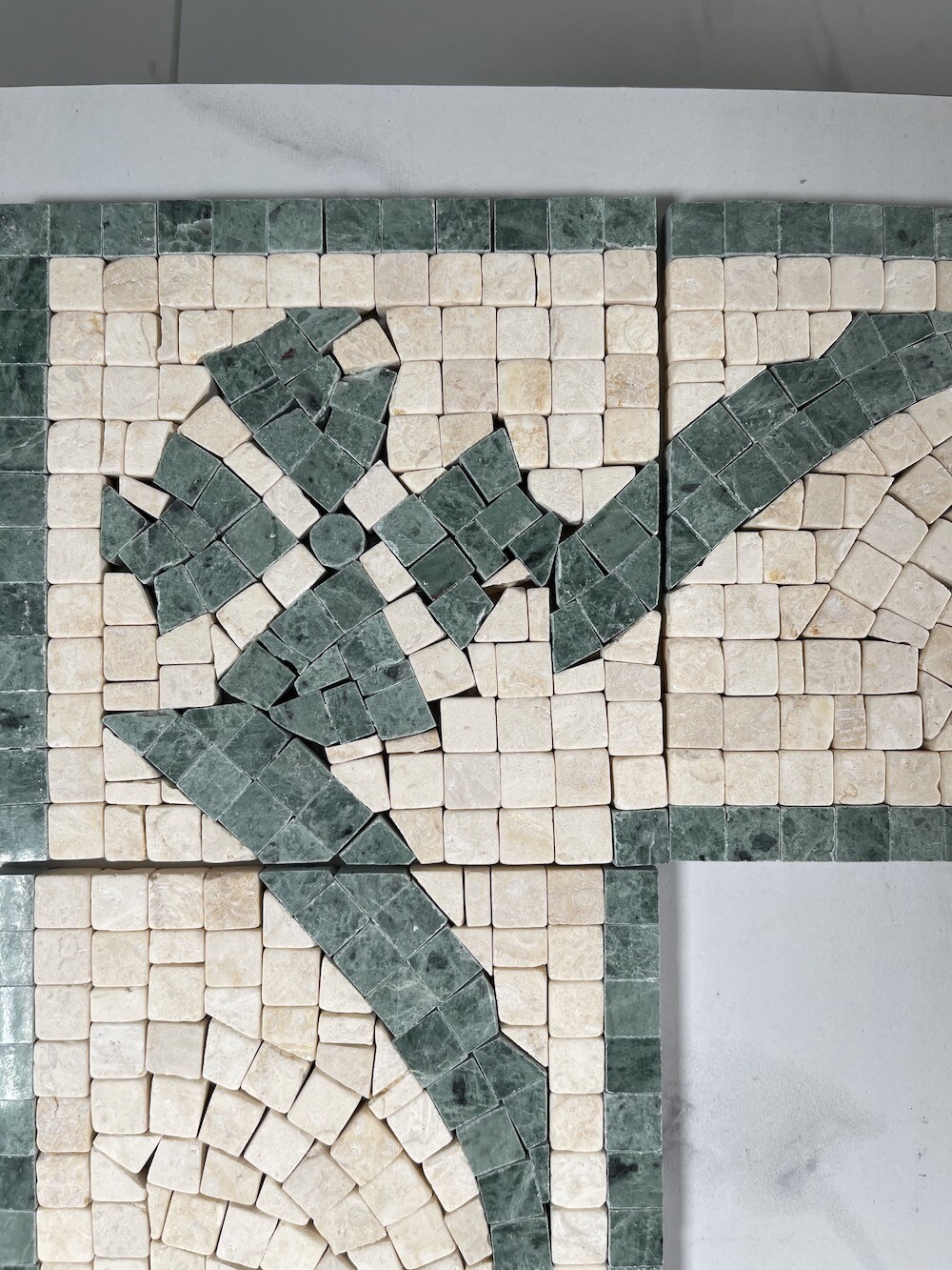 B0047CPT Marble Mosaic Border Accent Tile Clover Green 4.7×4.7 Polished Tumbled