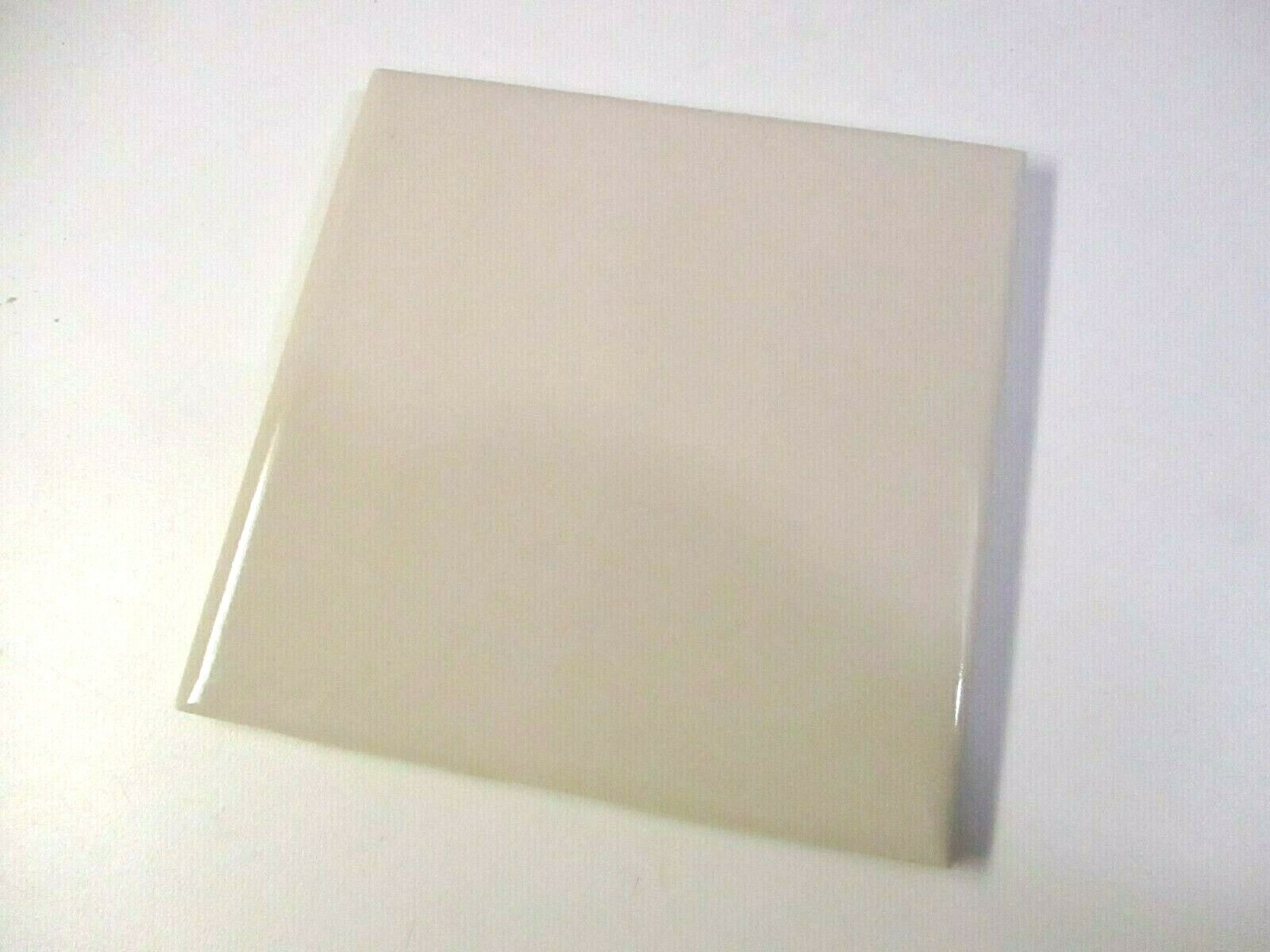 1 Wall Tile Florida USA FT 4-3/8″ Sq 1980s Ceramic Gloss Parchment Beige Vintage