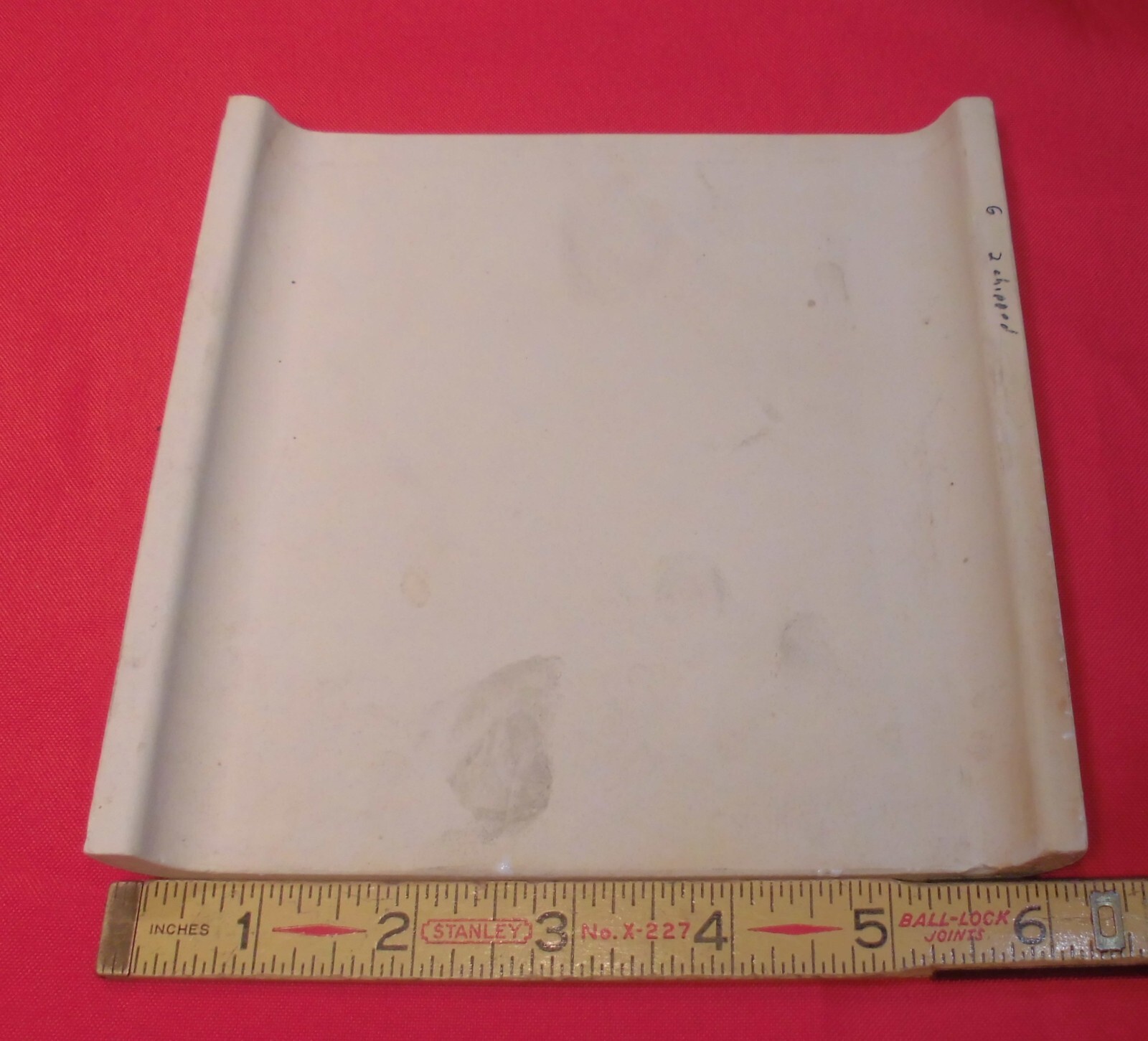 1 pc. Vintage White 6″ x 6″ Double Radius Bullnose Glossy Ceramic Tile, NOS