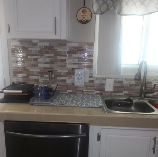 Art3d 10-Pack Kitchen Backsplash Peel and Stick Self Adhesive Wall Tiles