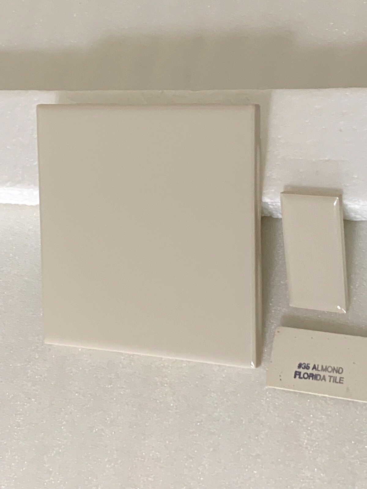 New Vintage Florida Ceramic Tile Almond #35 Gloss 4 3/8″ x 4 3/8″