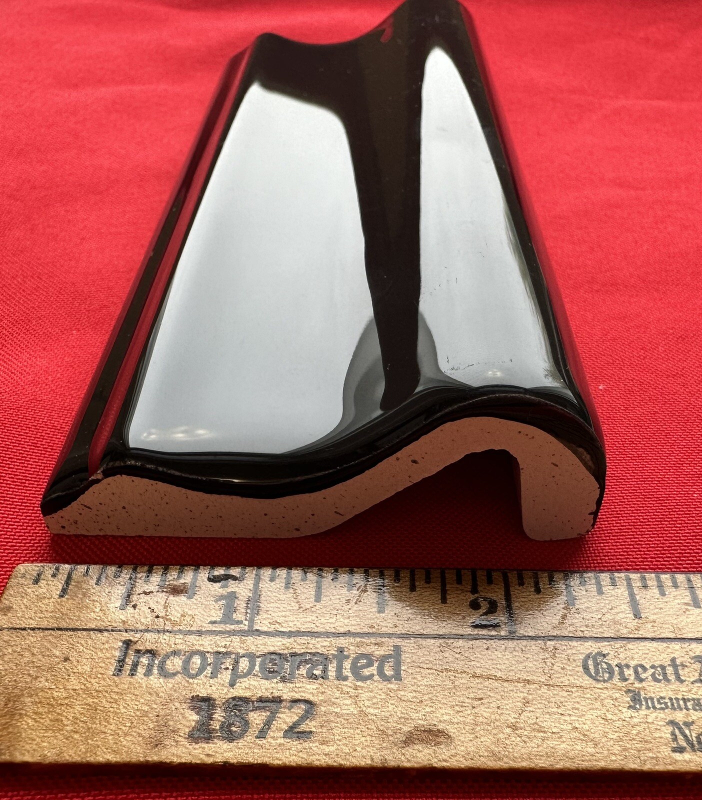 1 pc. Glossy Black: Ceramic Chair Rail made by American Olean, 2-1/2″ X 6″