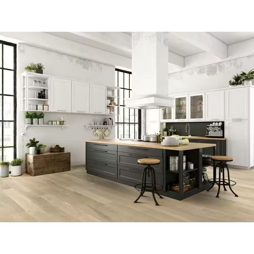 Castlebury French Linen Eurosawn White Oak 3/4 In. T X 4 In. W Wire Brushed Soli