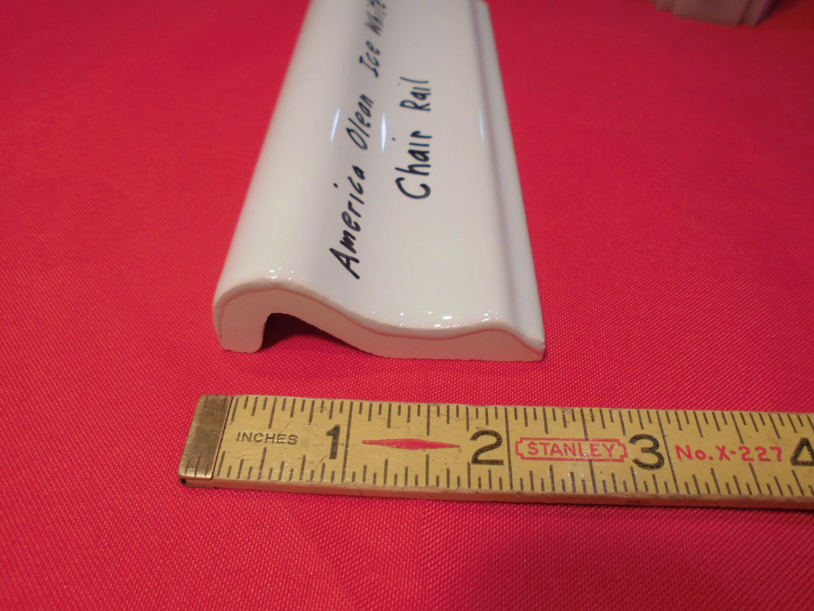1 pc. Ice White: Glossy Ceramic Chair Rail made by American Olean, 2-1/2″ X 6″