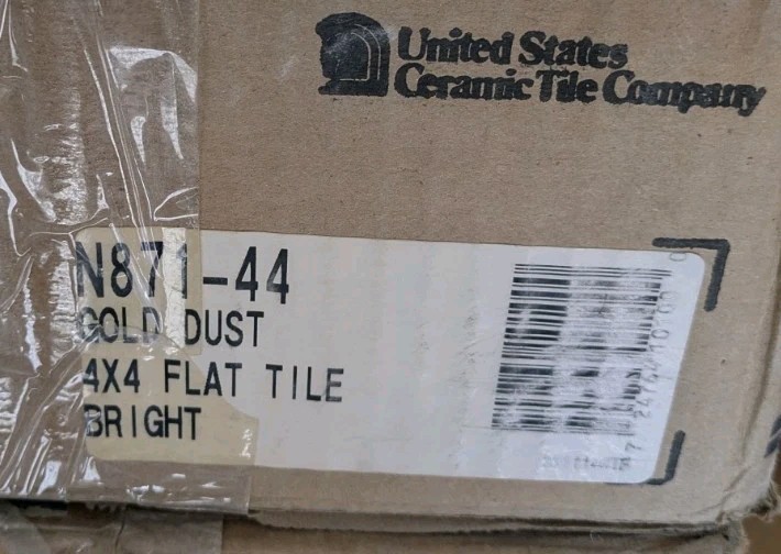 Gold Sparkle Dust on White 4-1/4″ Glossy Speckled Romany Spartan Tile New N-871