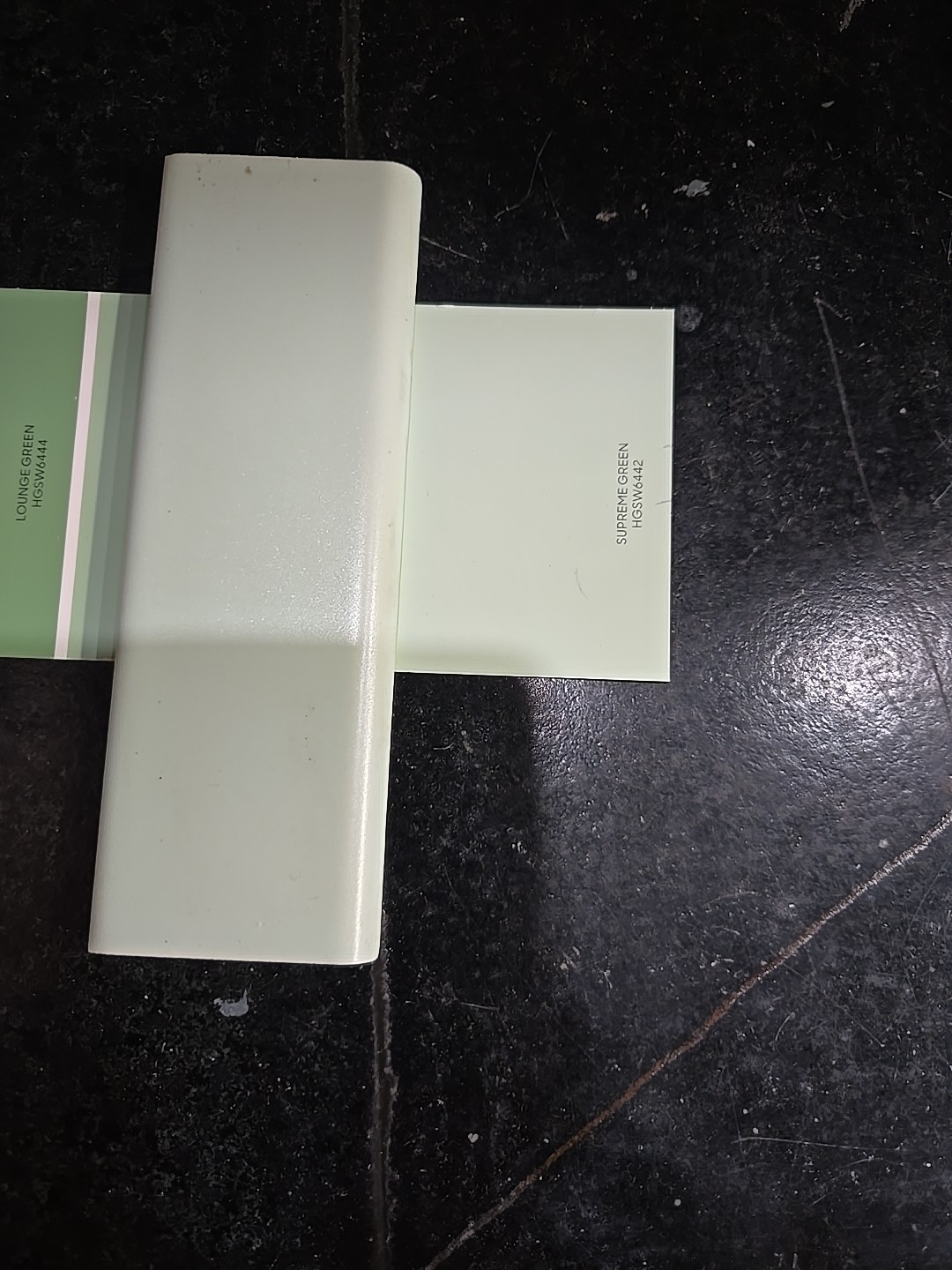 Vintage Mid-State Green 6 1/8″ X 2 1/16″ Flat Bullnose Trim Tile NOS