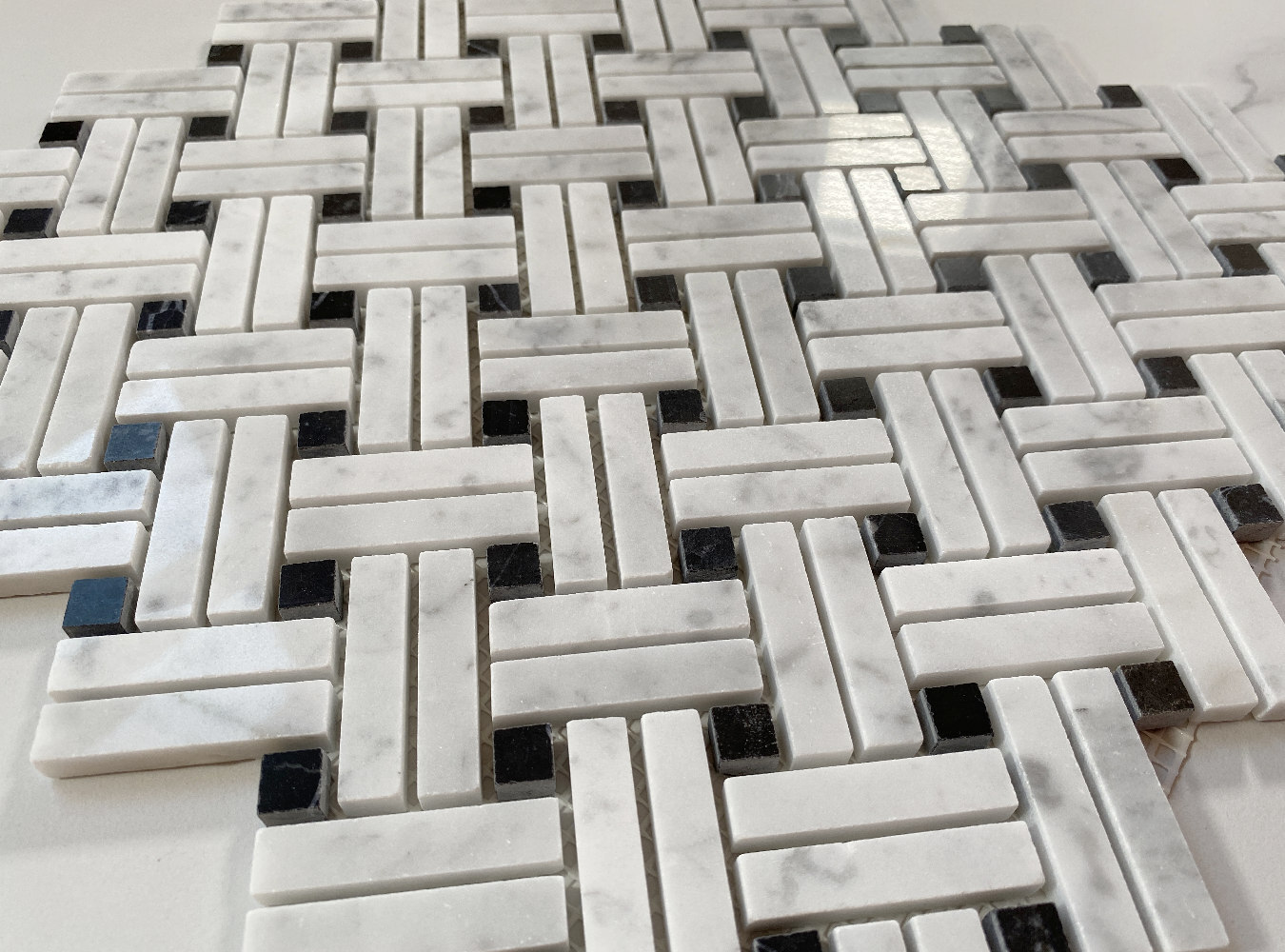 C691XP Carrara White Diagonal Basket Weave Stanza Marble Mosaic Tile Polished