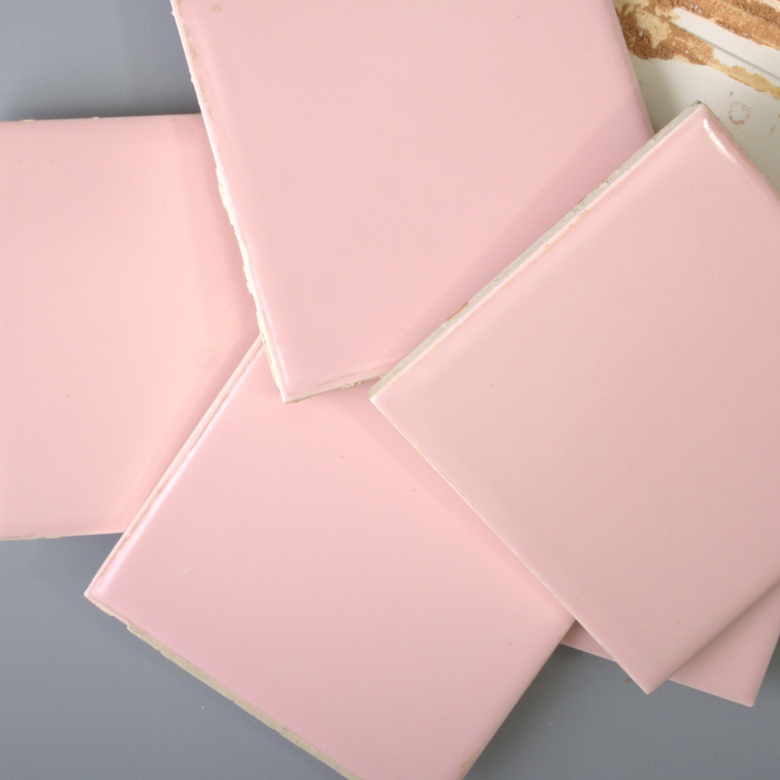 LOT 40 Vintage 1950s Pink SunTile Bathroom Wall Tiles 4-1/4″ Mamie Pink Salvage