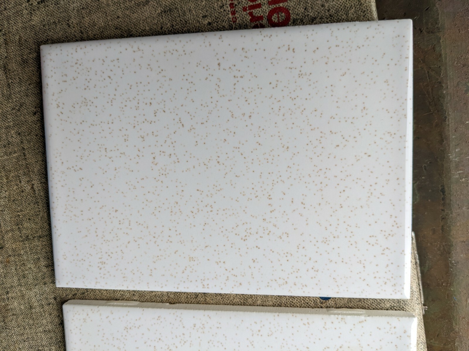 2 pcs American Olean Gloss Gold Mist #48 Gold specks Ceramic Tile 6″ x 4-1/4″