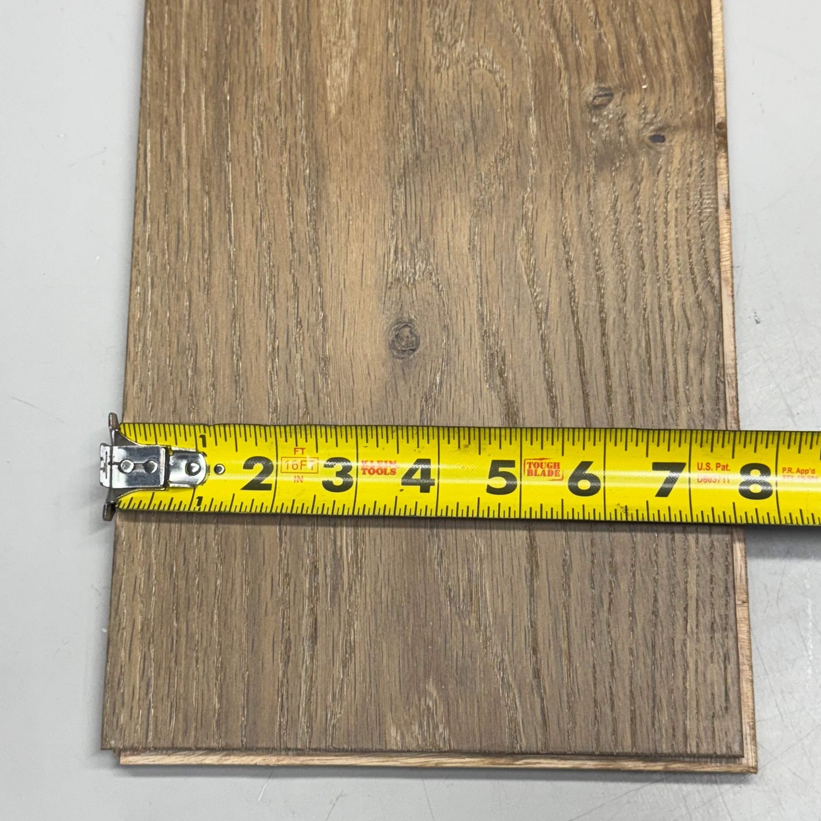 REWARD FLOORING Hardwood Flooring 31.09Sf/CT Sz 5/8” x 7-1/2” x Rl (23”-75”)