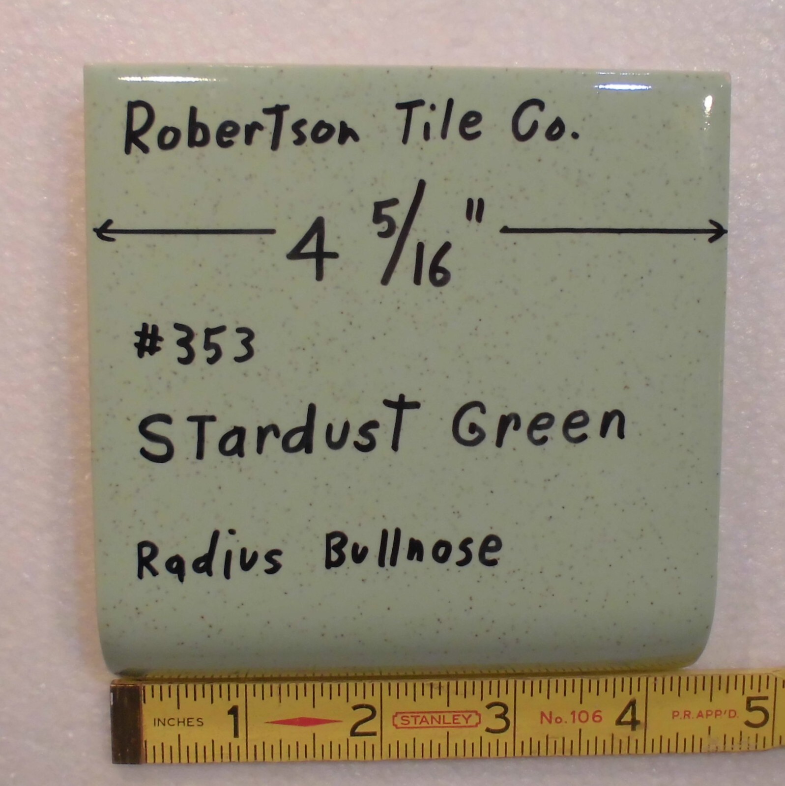 1 pc. Radius Bullnose; Stardust Green: Glossy Ceramic Tile by Robertson 4-5/16″