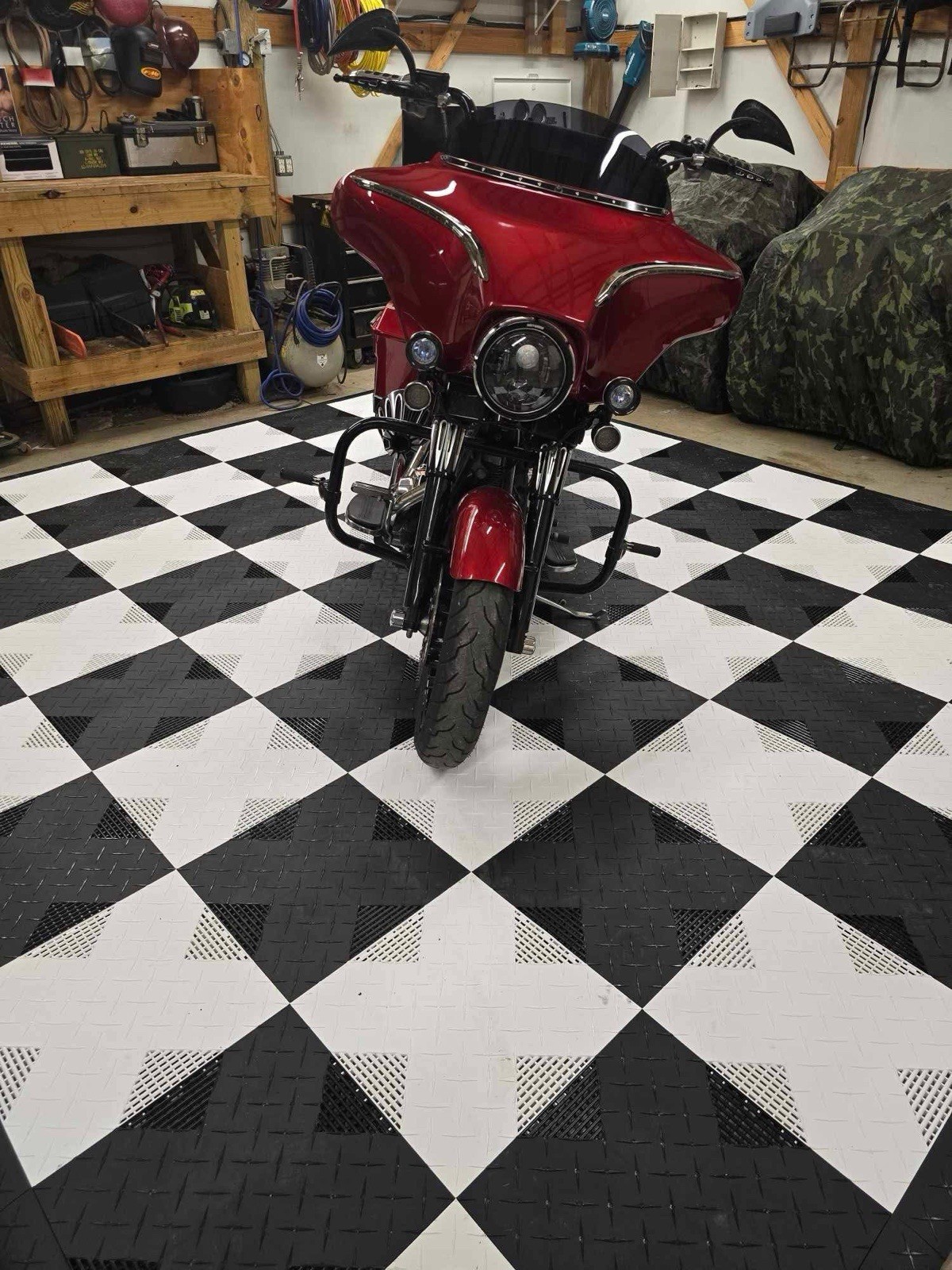 Light Gray (silver) HYBRID-X garage floor tiles 50 square feet 17×17 MADE IN USA