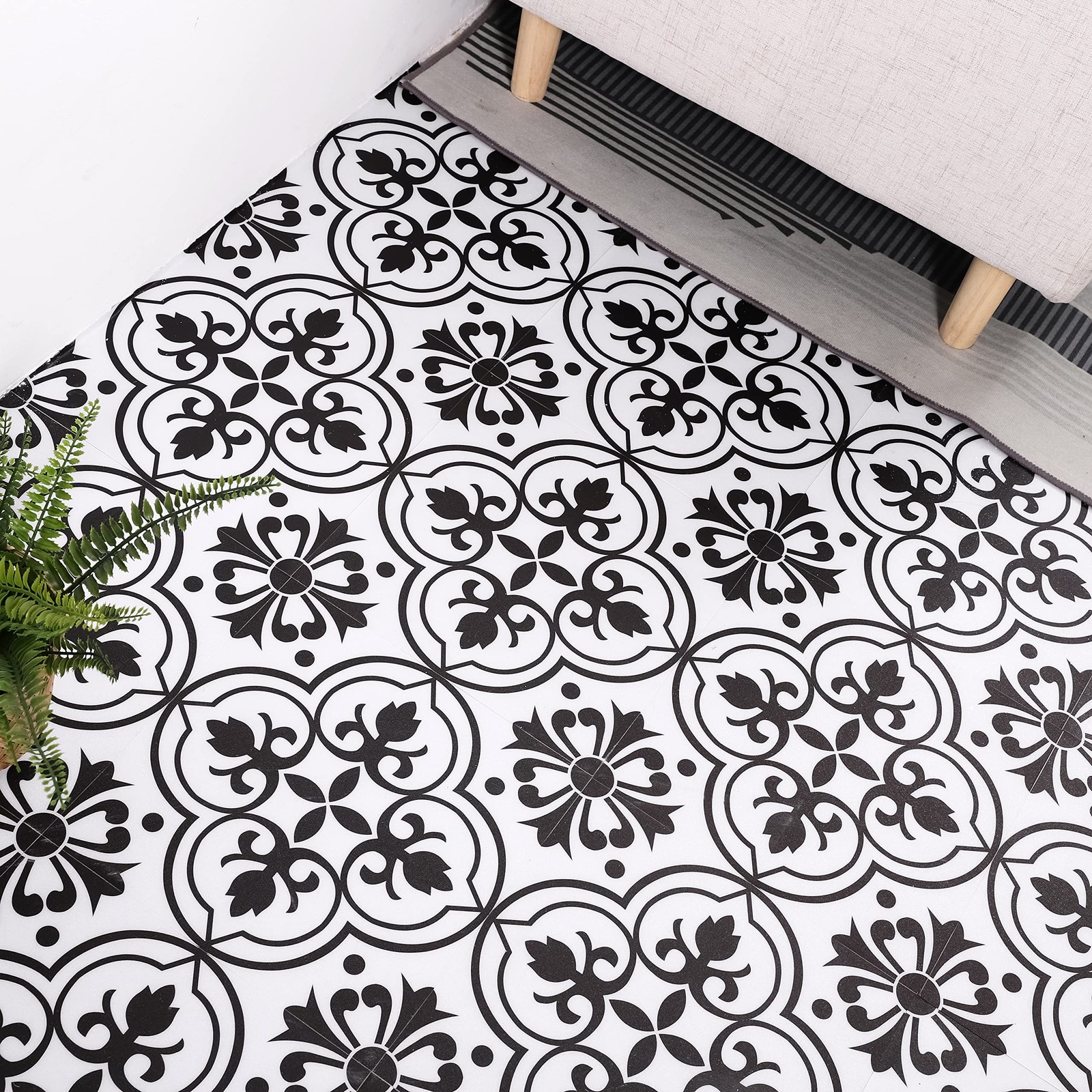 Peel and Stick Floor Tile: 10 Pcs Black and White Peel and Stick Flooring Wat…