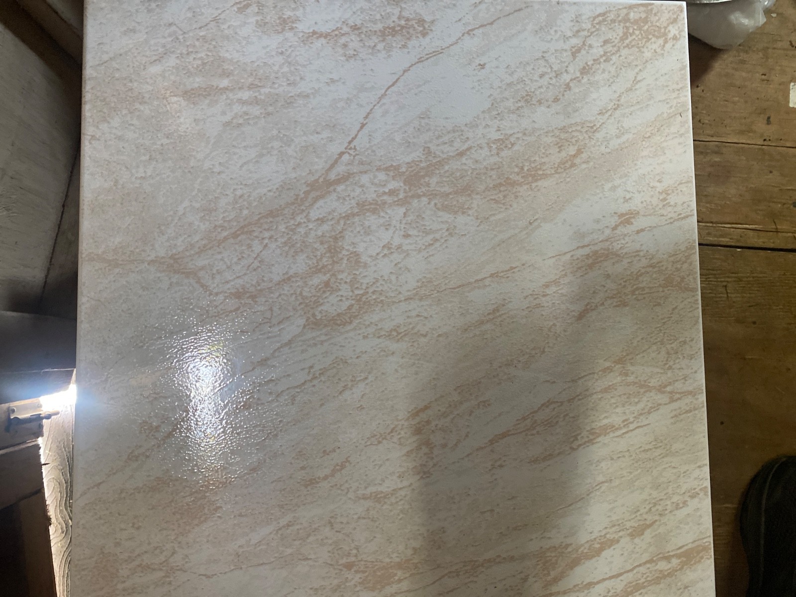Tile 18×18 approx 33.75 sg ft. Floor Tile 15 pc,Nice White Cream/Beig New In Box