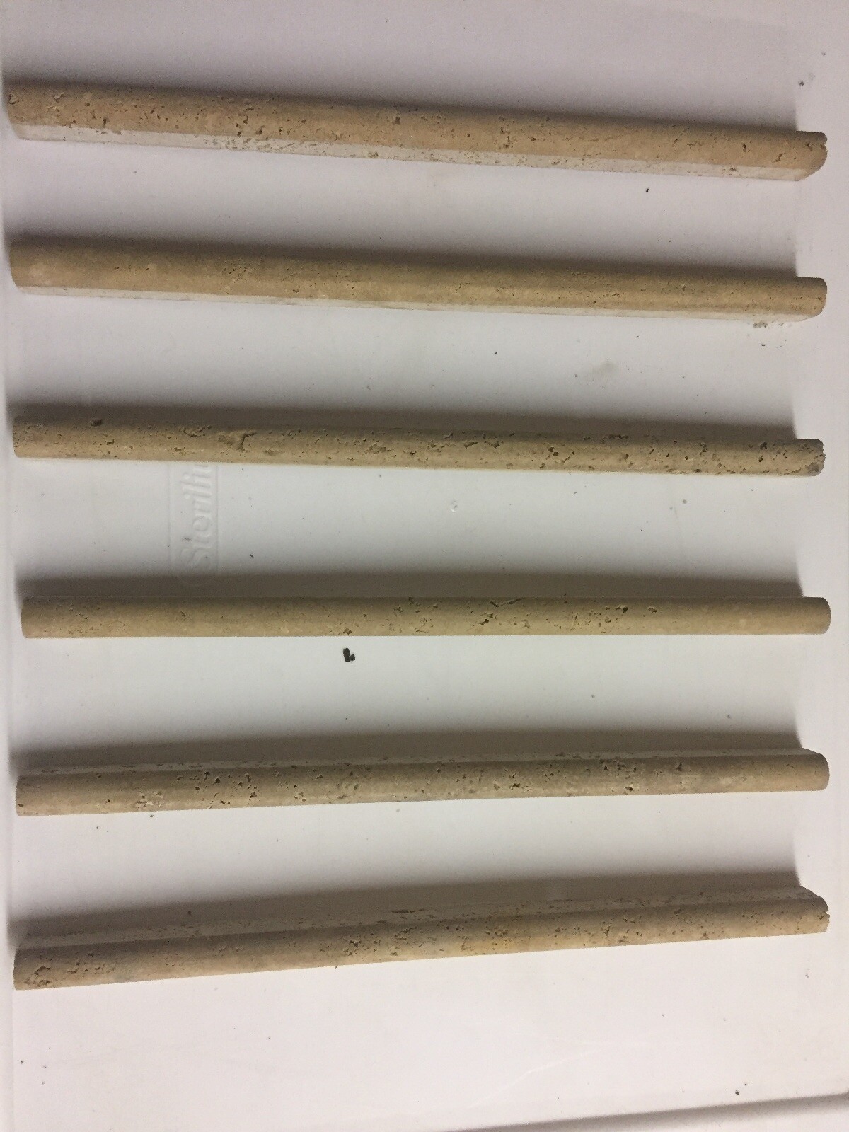 Nocce Cigarro Travertine Pencil Molding 12″ Chair Railing