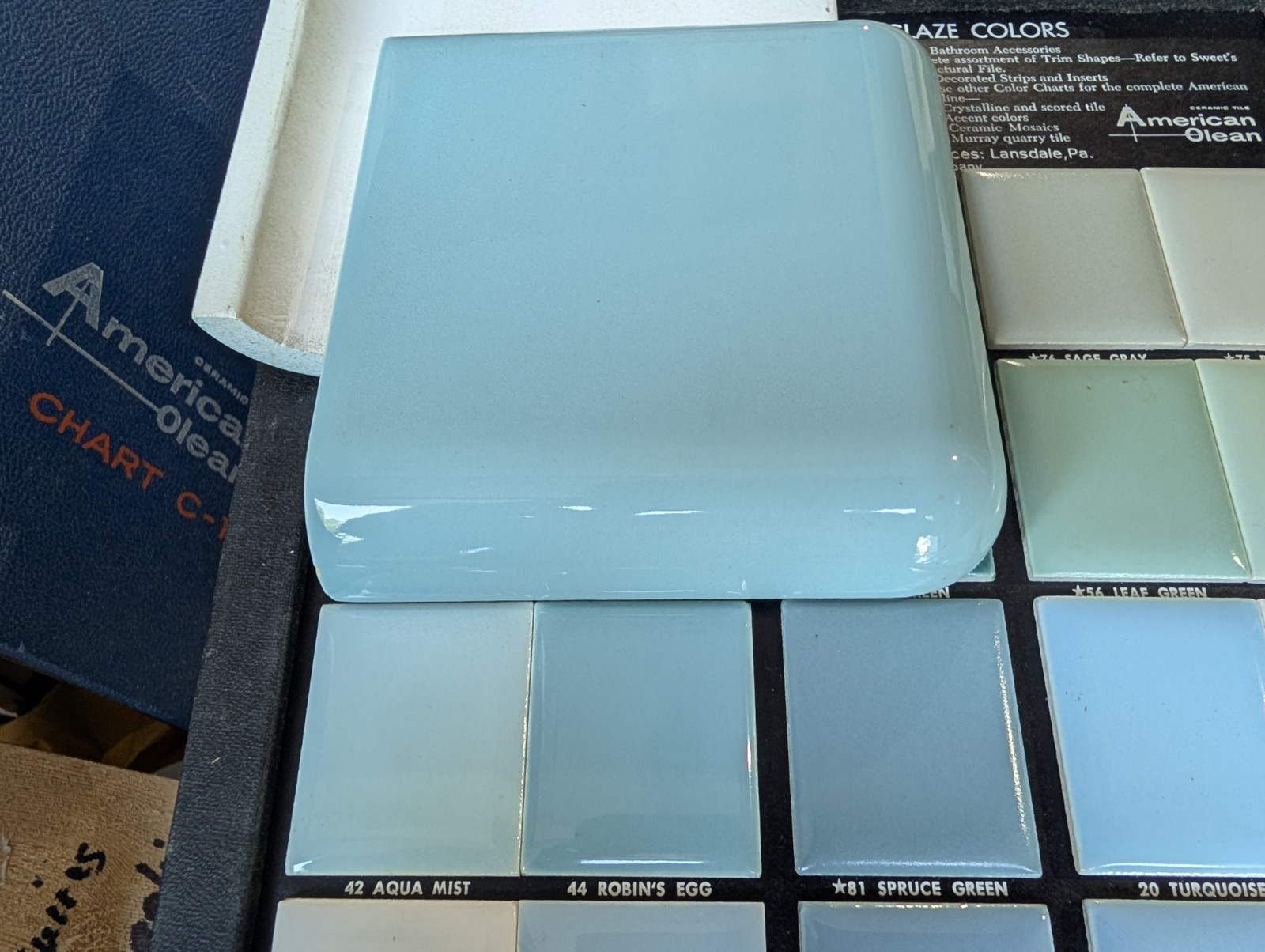 1 pc 4-1/4″ Ceramic Tile Mud Corner Bullnose #44 Robins Egg American Olean Gloss